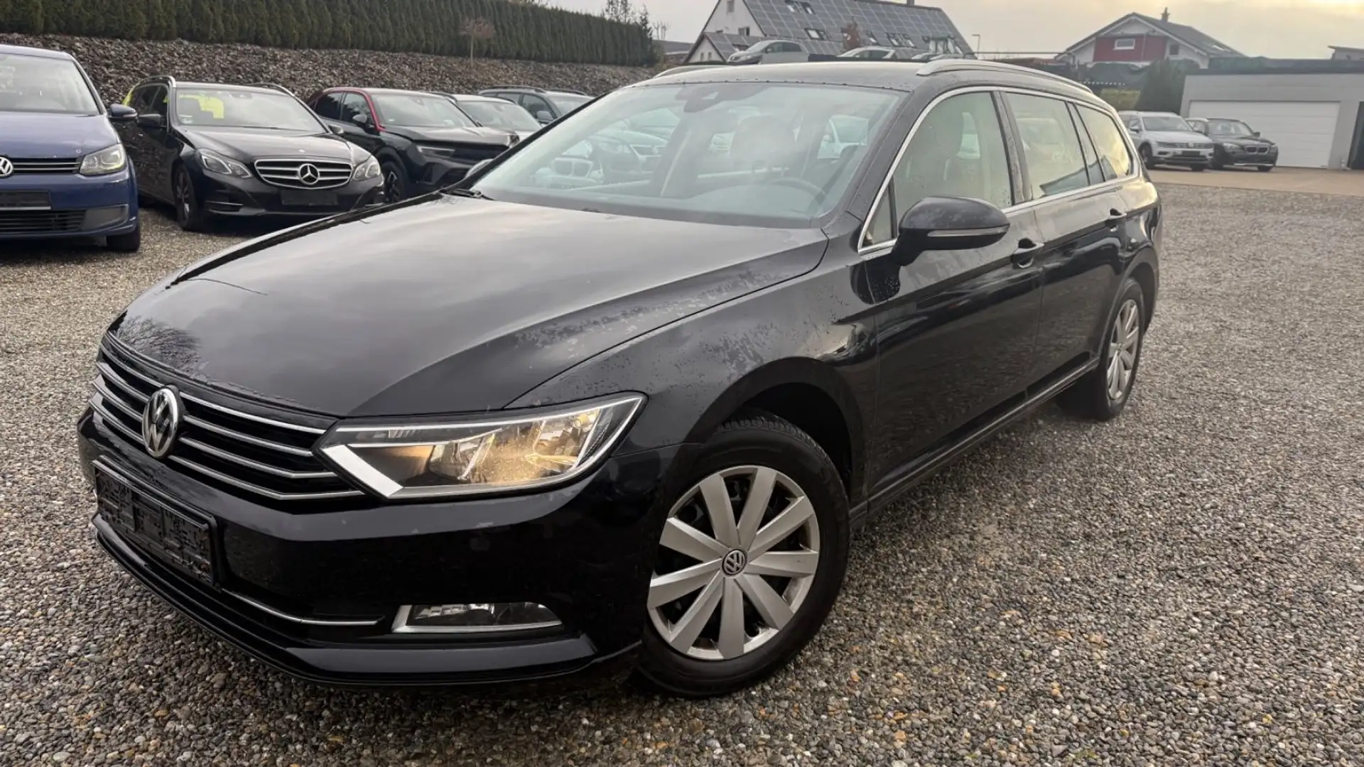 Volkswagen Passat Variant Passat 2.0 Variant DSG Navi Kamera AHK Zwart - 1