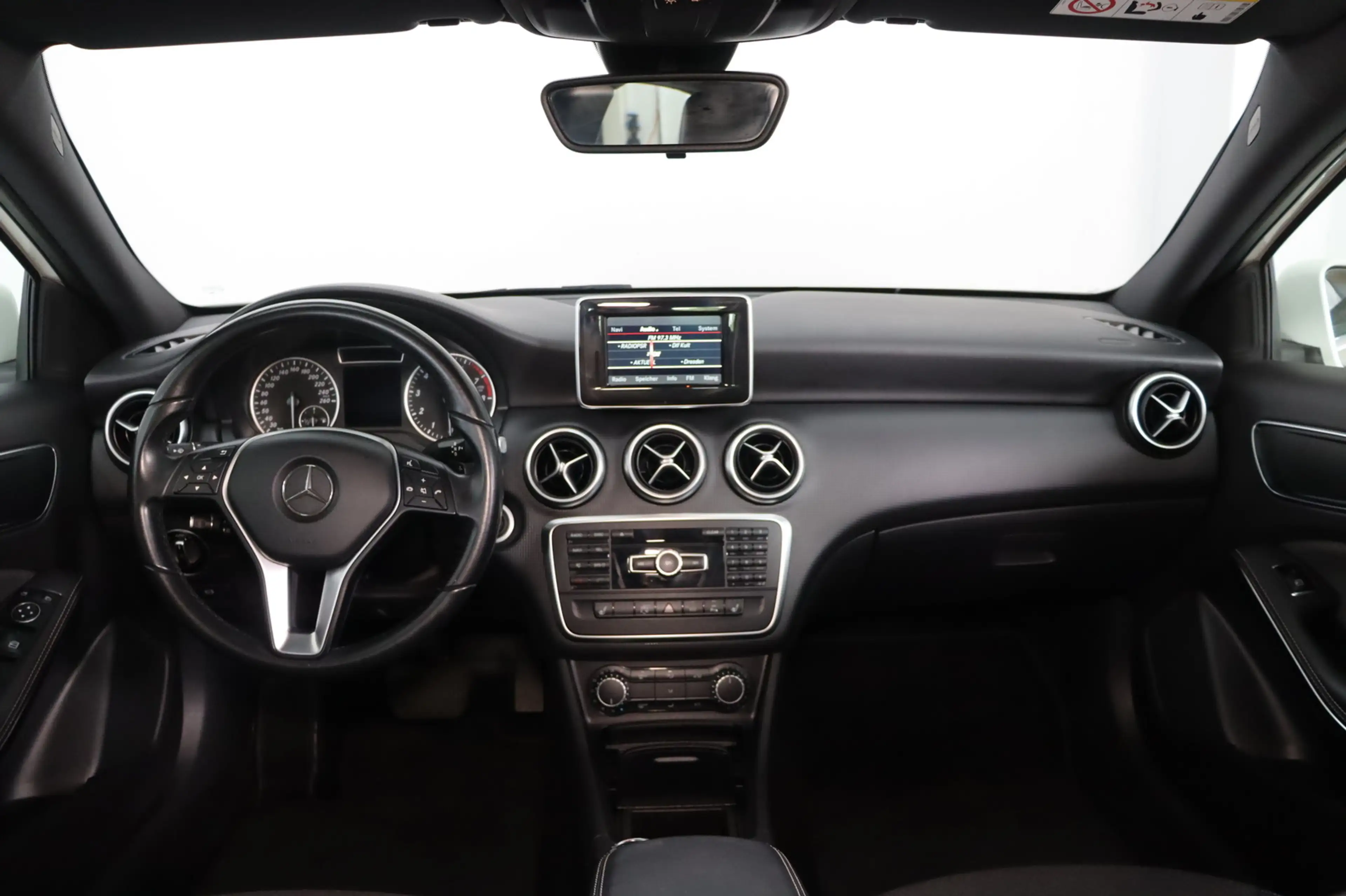 Mercedes-Benz A 180 Sitzhzg. * Xenon * HU/AU + Service neu — photo 10