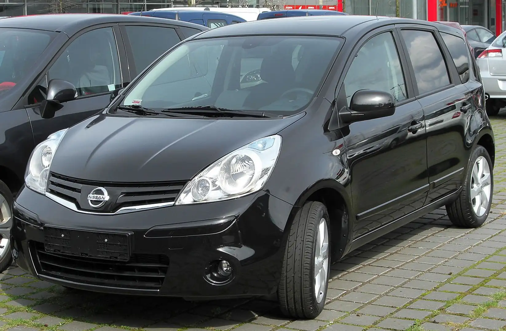 Nissan Note 1,5 Acenta dCi Чорний - 1