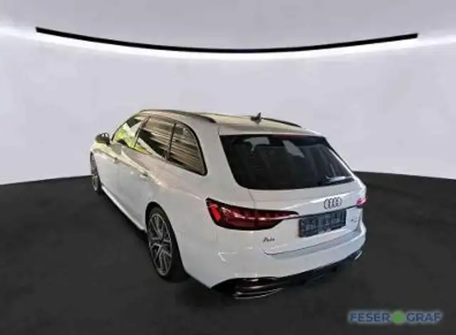 Audi A4 view 5