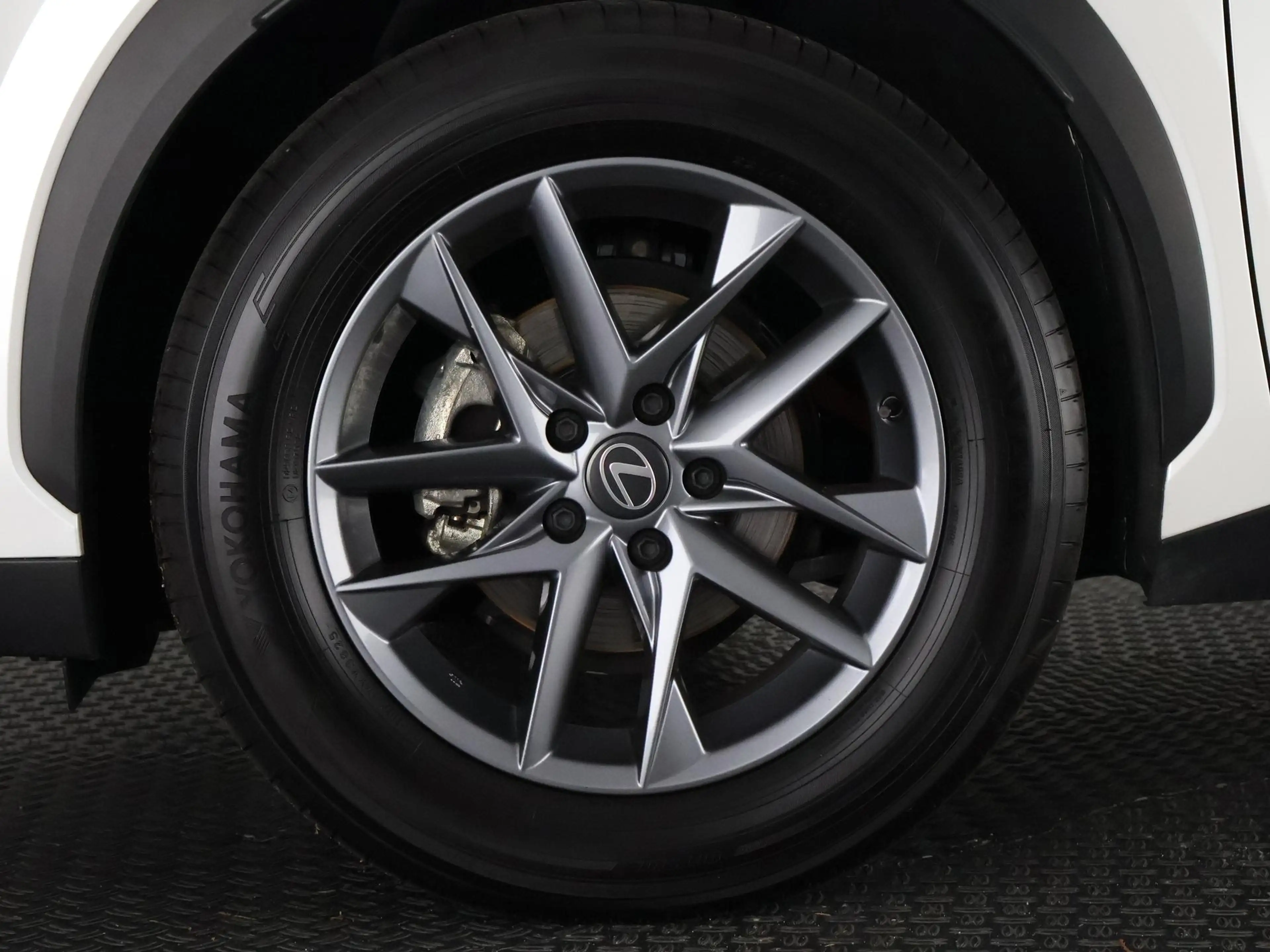 Lexus LBX 1.5 Business Line 2WD | Dodehoek detectie | Stuur- — photo 26
