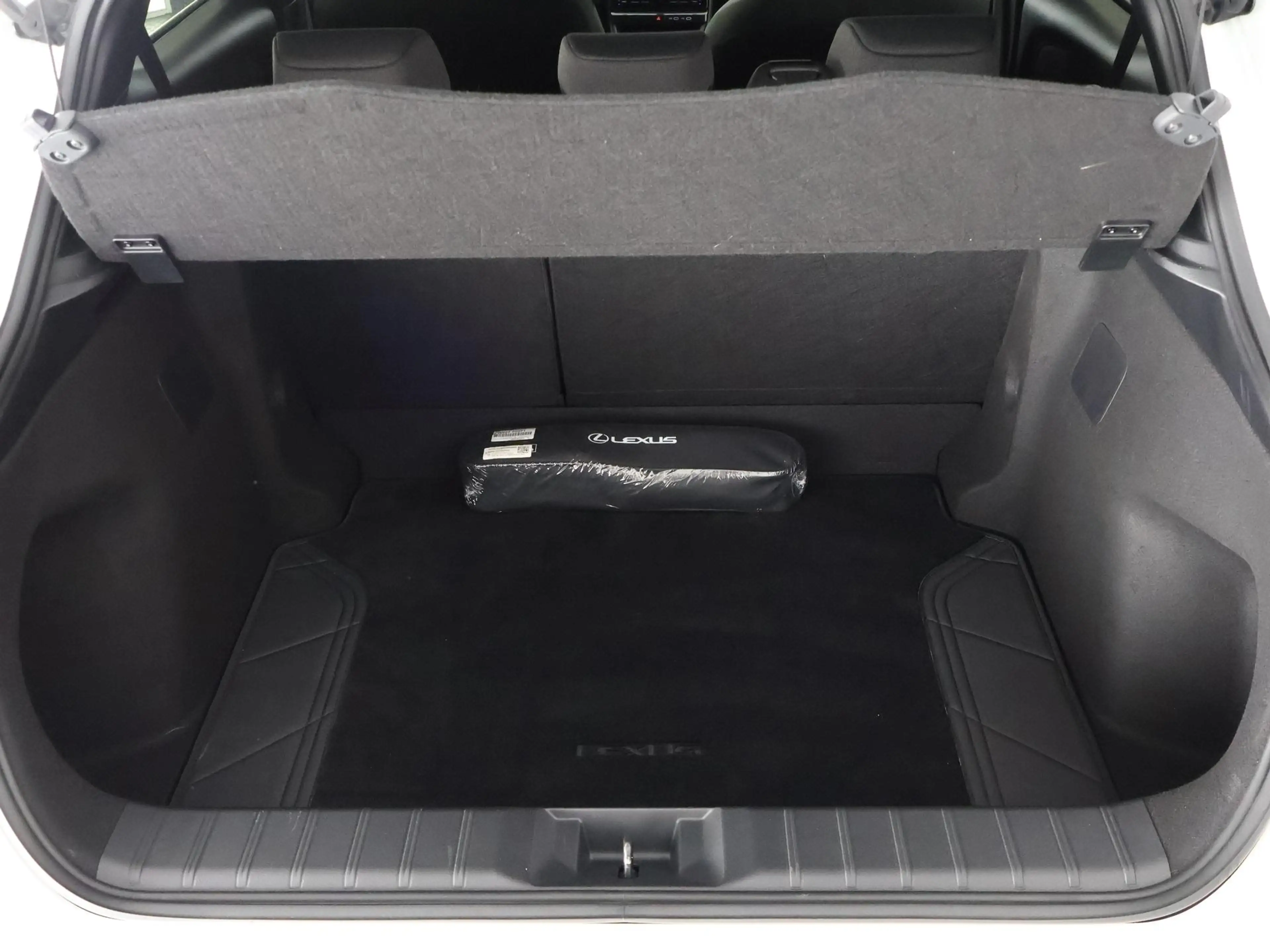 Lexus LBX 1.5 Business Line 2WD | Dodehoek detectie | Stuur- — photo 24