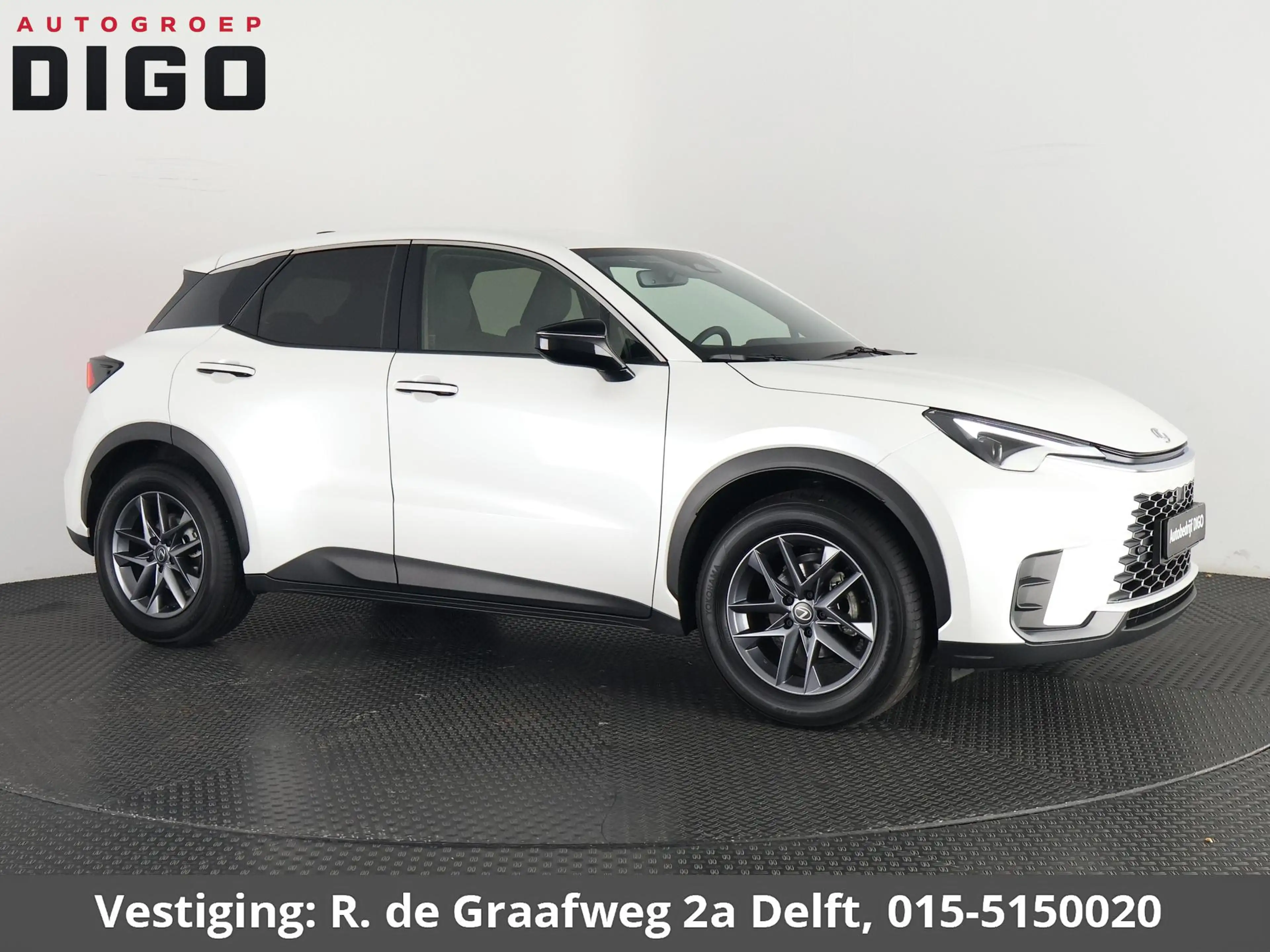 Lexus LBX 1.5 Business Line 2WD | Dodehoek detectie | Stuur- — photo 32
