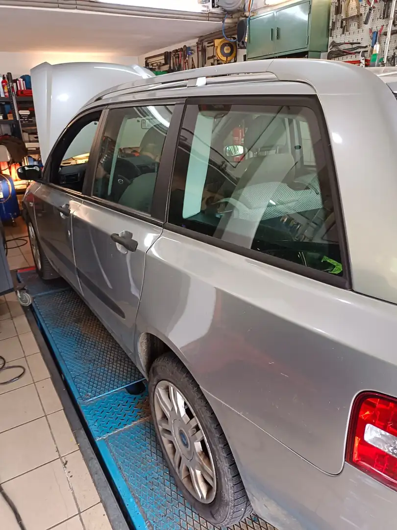 Fiat Stilo Stilo Multiwagon 1,9 JTD 100 Lifestyle Lifestyle Silber - 1