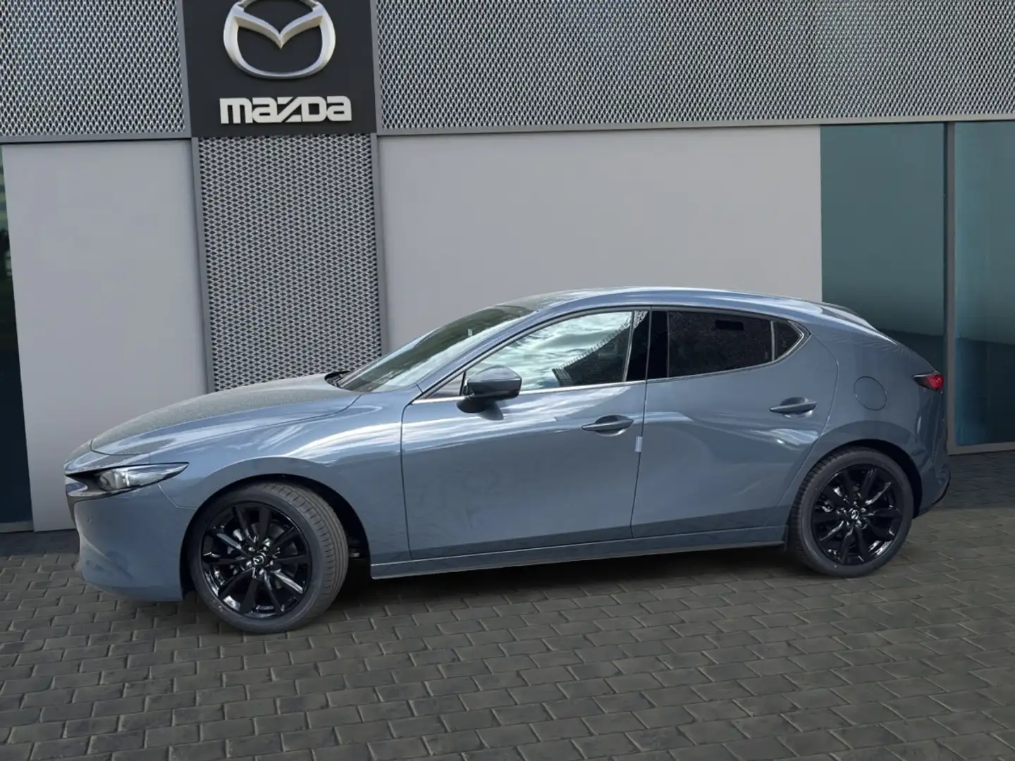 Mazda 3 e-SKYACTIV-X 186 FWD 6AT EXCLUSIVE Gris - 2