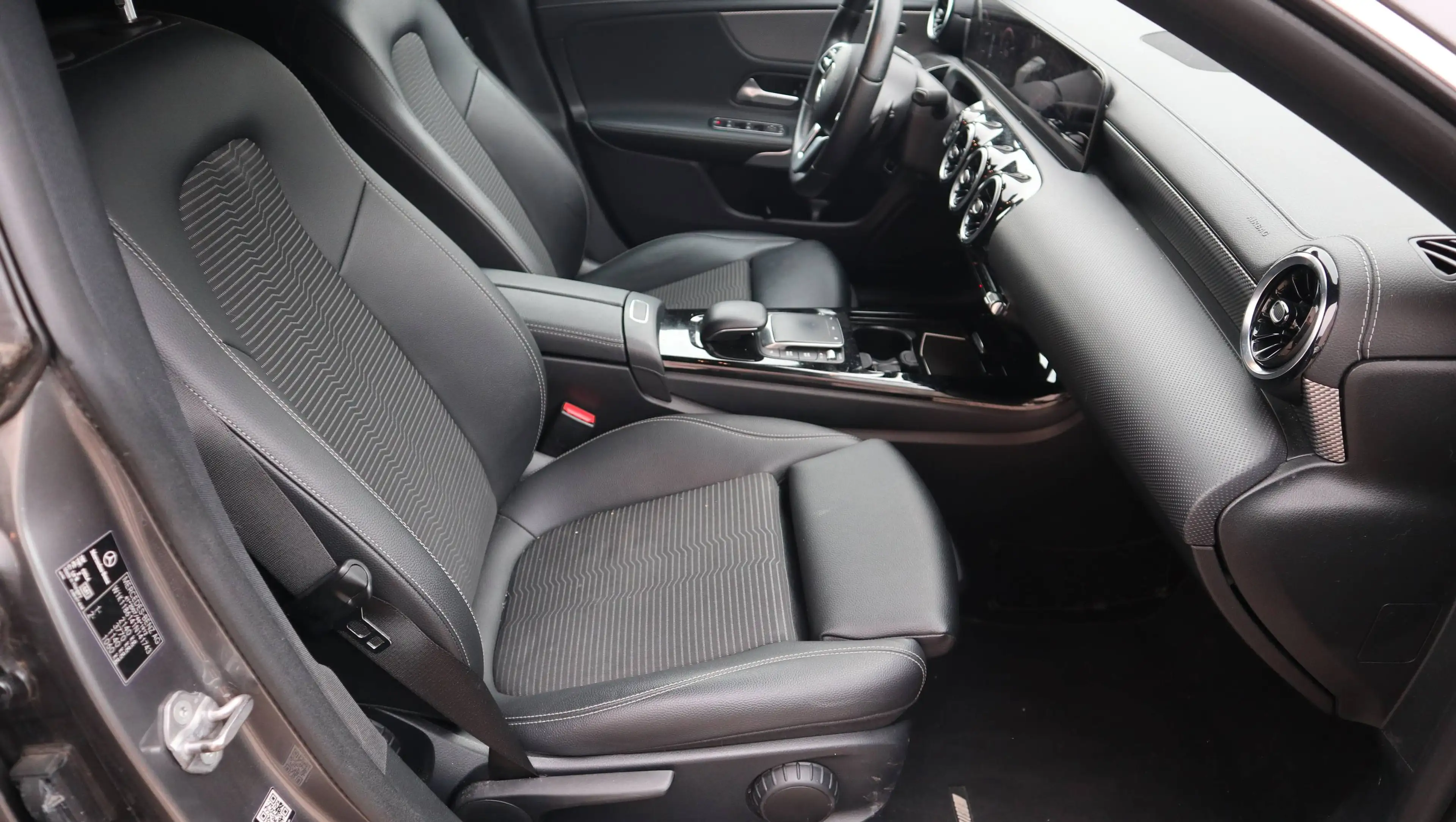 Mercedes-Benz CLA 220 CLA 220 d Shooting Brake*Navi*Leder*Klima*SHZ* — photo 12