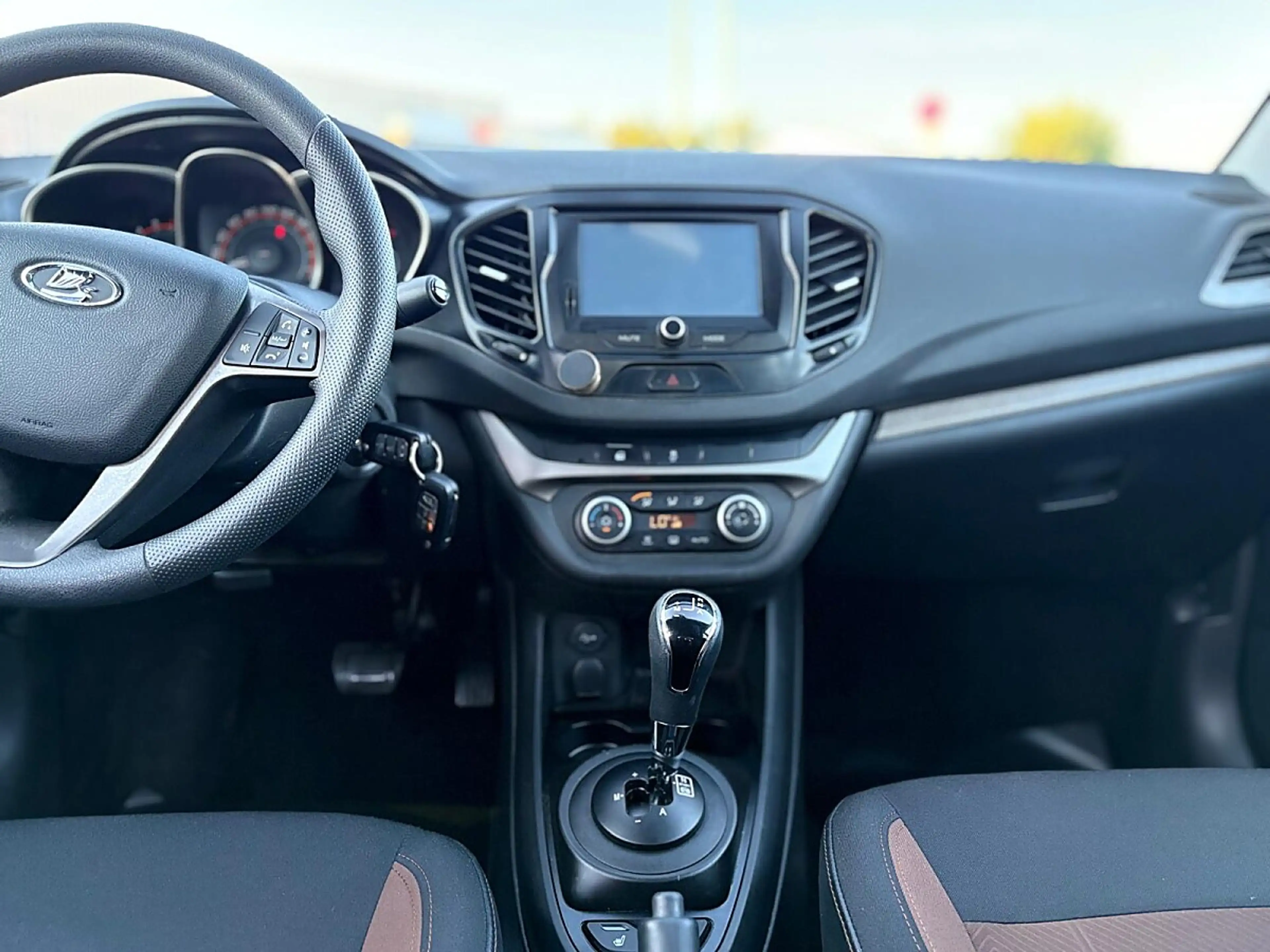 Lada Vesta Lada Vesta 1.6 **AUTOMATIK **92.000km** — photo 11