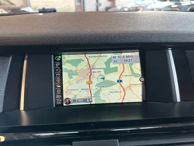 BMW X3 view 13