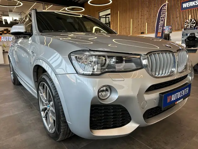 BMW X3 view 3