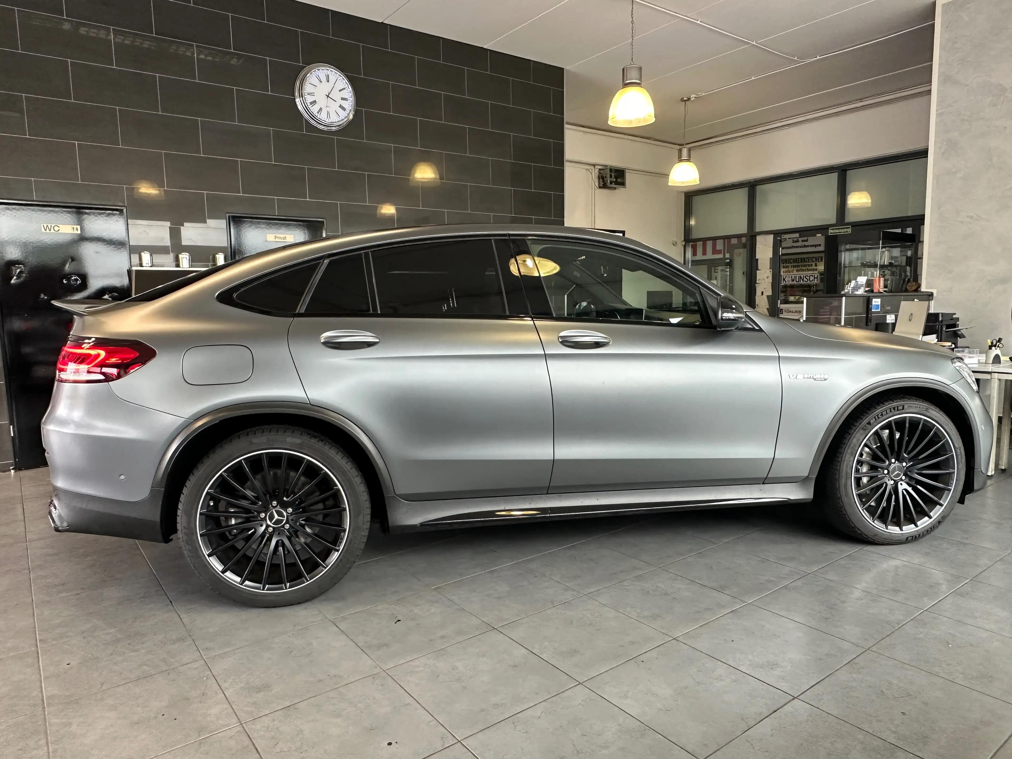 Mercedes-Benz GLC 63 AMG GLC 63 AMG 4Matic Burmester Magno grau Scheckheft — photo 2