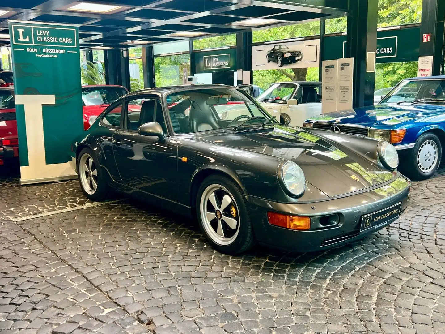 Porsche 964 911 Carrera 4 Coupe Grau - 1