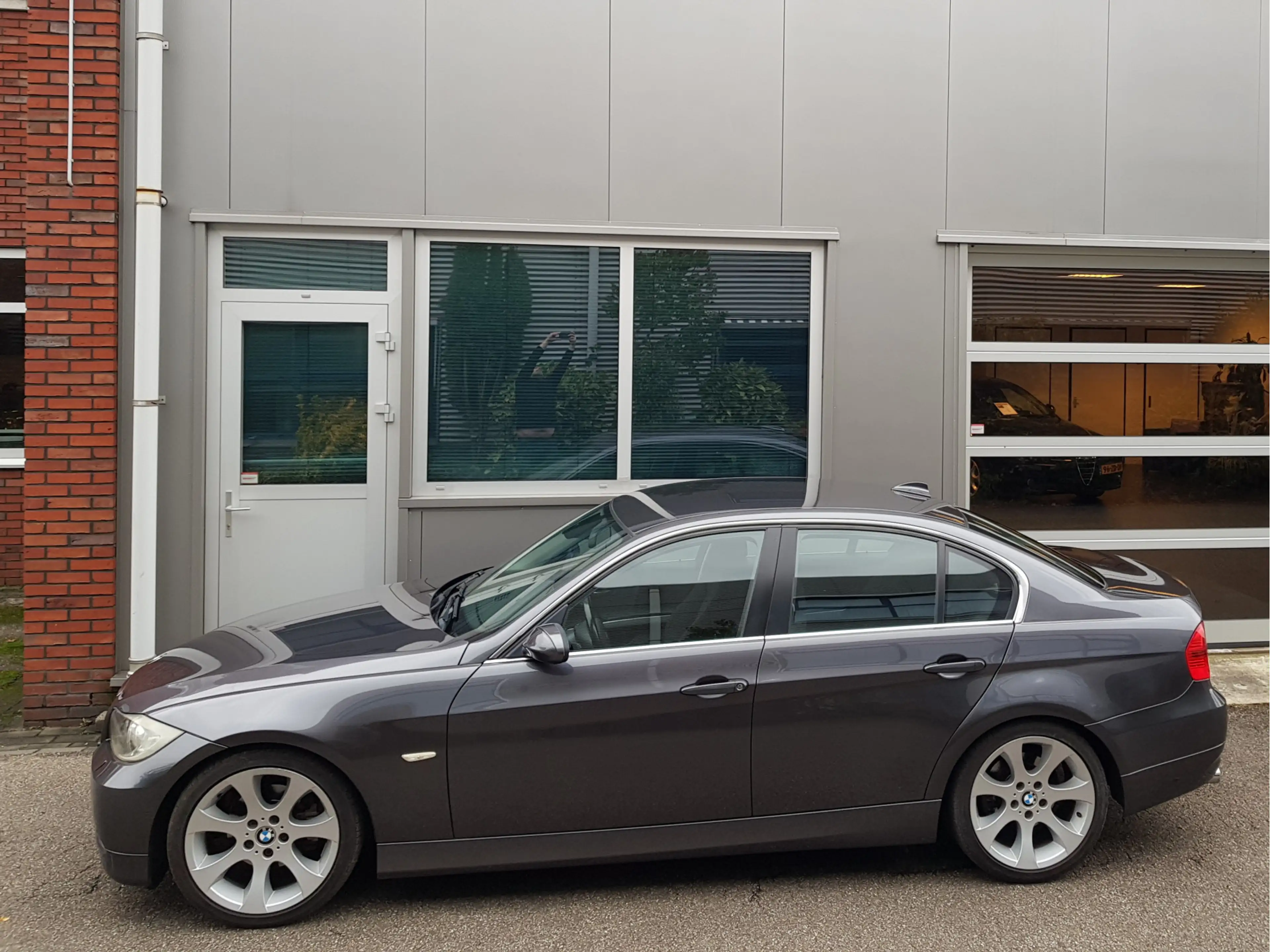 BMW 325 3-serie 325i Sportint Navi 18"Vlg Xenon Ecc — photo 3