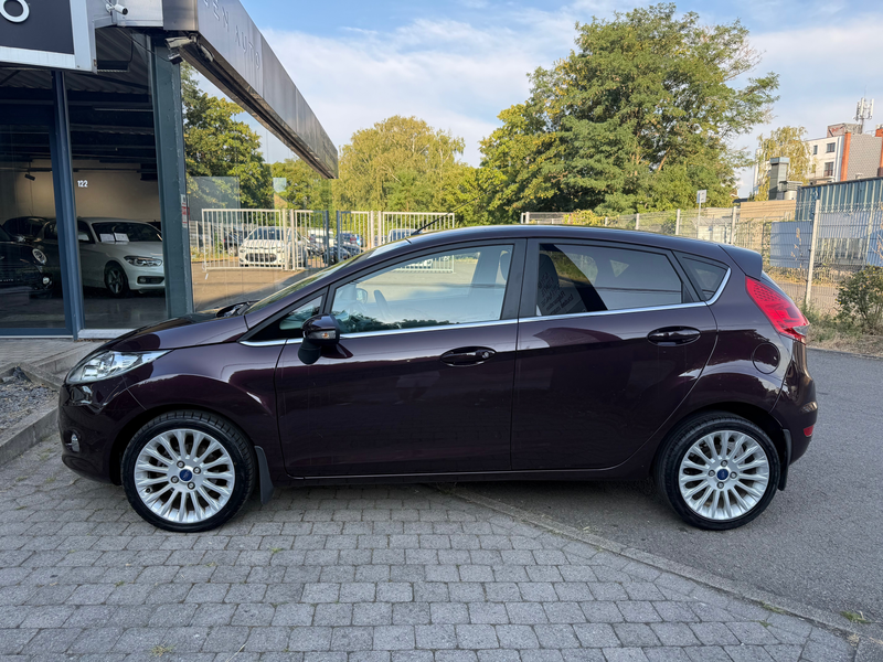 Ford Fiesta 1.4i Titanium Automatique Clim Digital Radar de Recul * 12 MOIS GARANTIE * — photo 8
