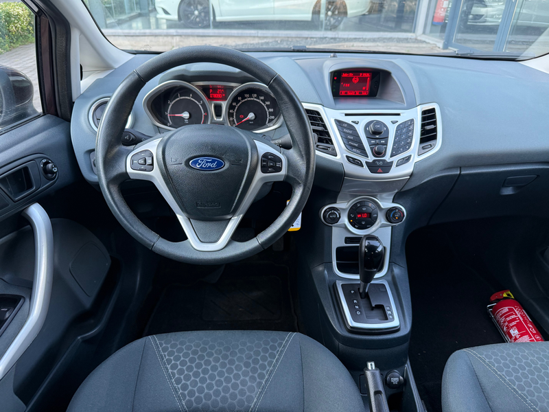 Ford Fiesta 1.4i Titanium Automatique Clim Digital Radar de Recul * 12 MOIS GARANTIE * — photo 13