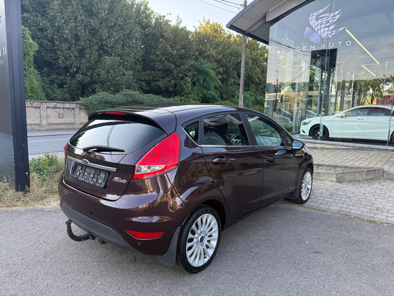Ford Fiesta 1.4i Titanium Automatique Clim Digital Radar de Recul * 12 MOIS GARANTIE * — photo 5