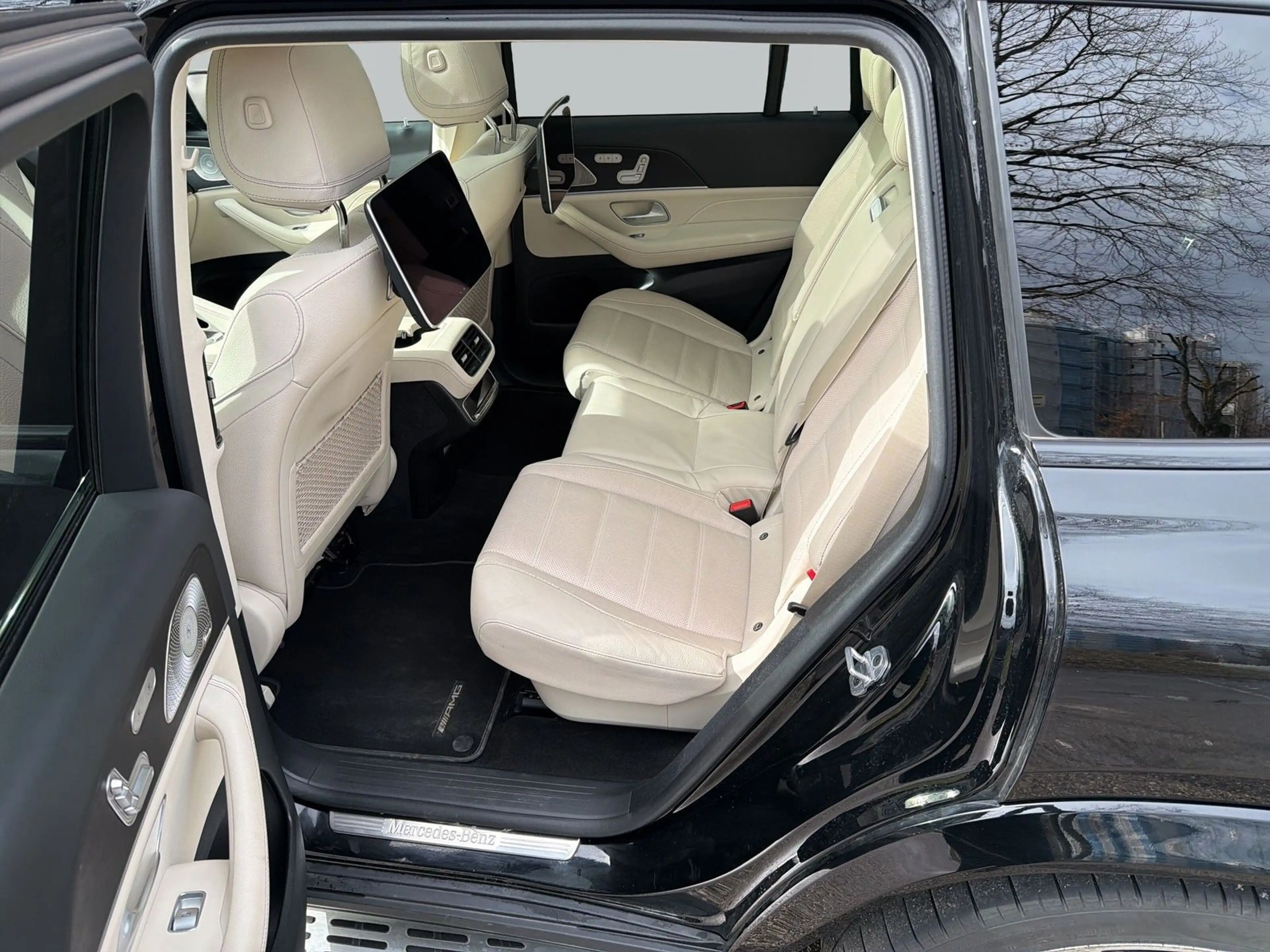 Mercedes-Benz GLS 450 d 4Matic AMG Line *Pano *Massage *Headup — photo 9