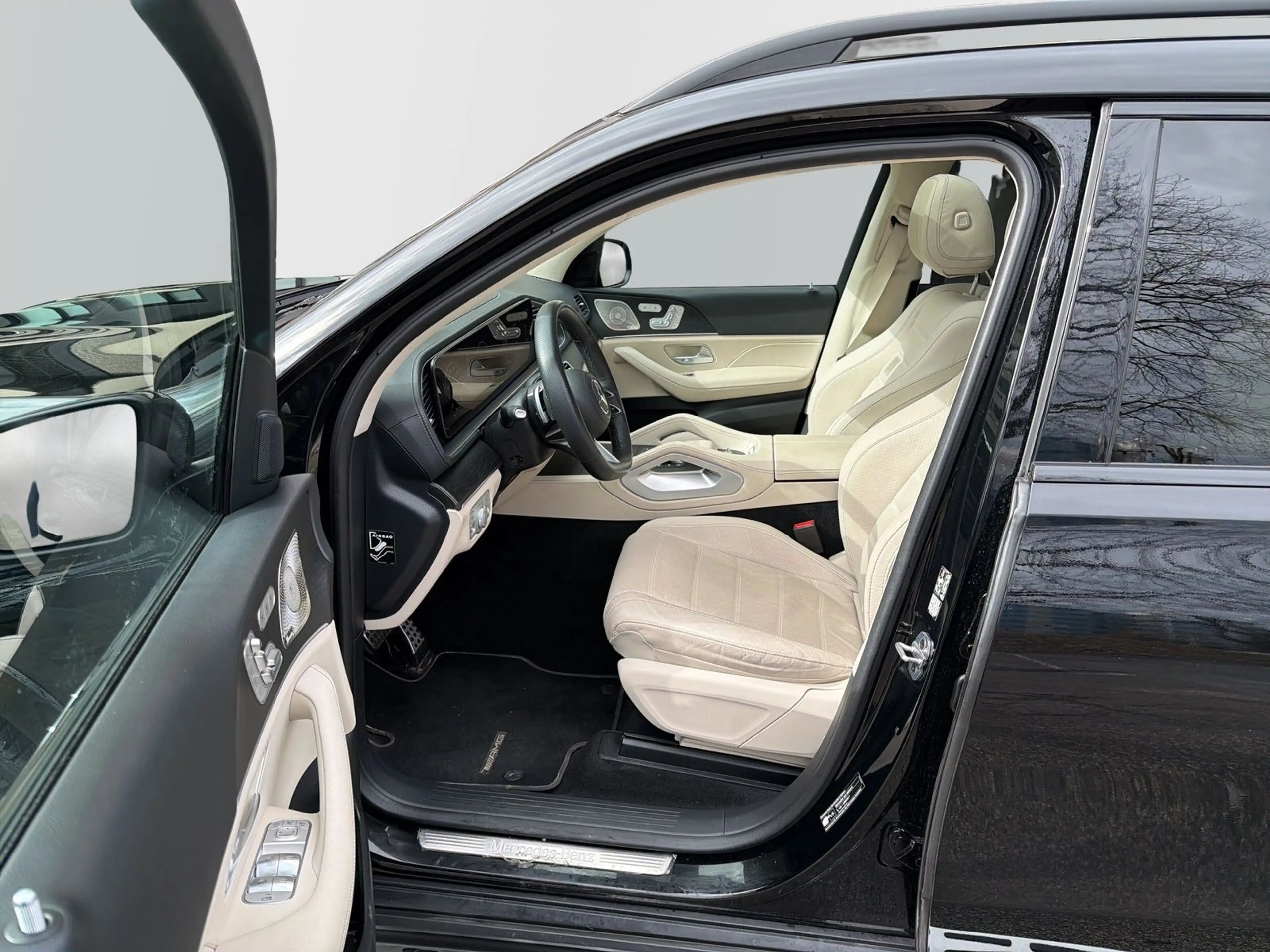 Mercedes-Benz GLS 450 d 4Matic AMG Line *Pano *Massage *Headup — photo 8