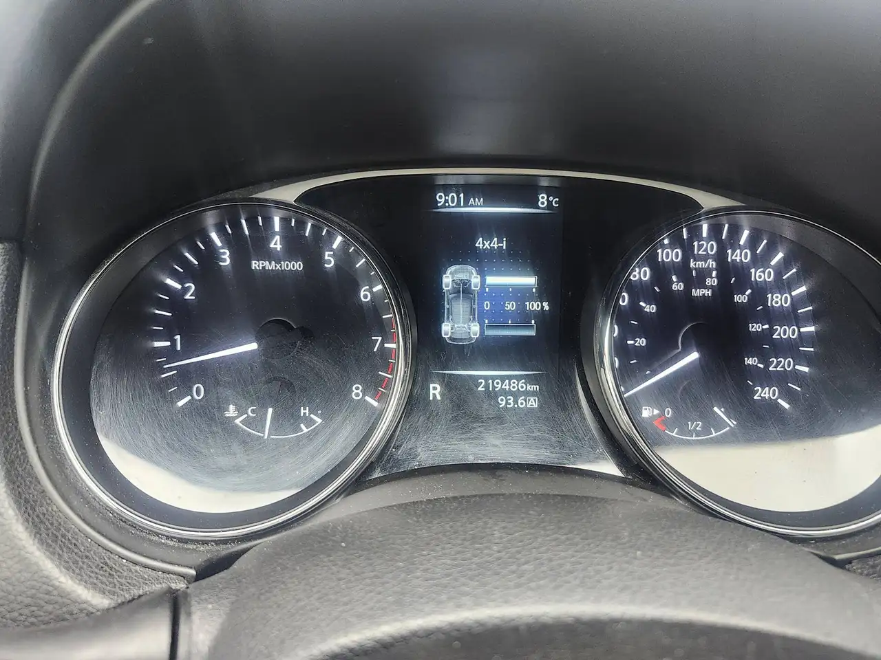 Nissan Rogue снимка Nissan Rogue