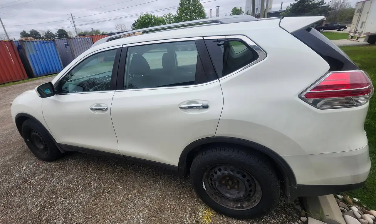 Nissan Rogue снимка Nissan Rogue