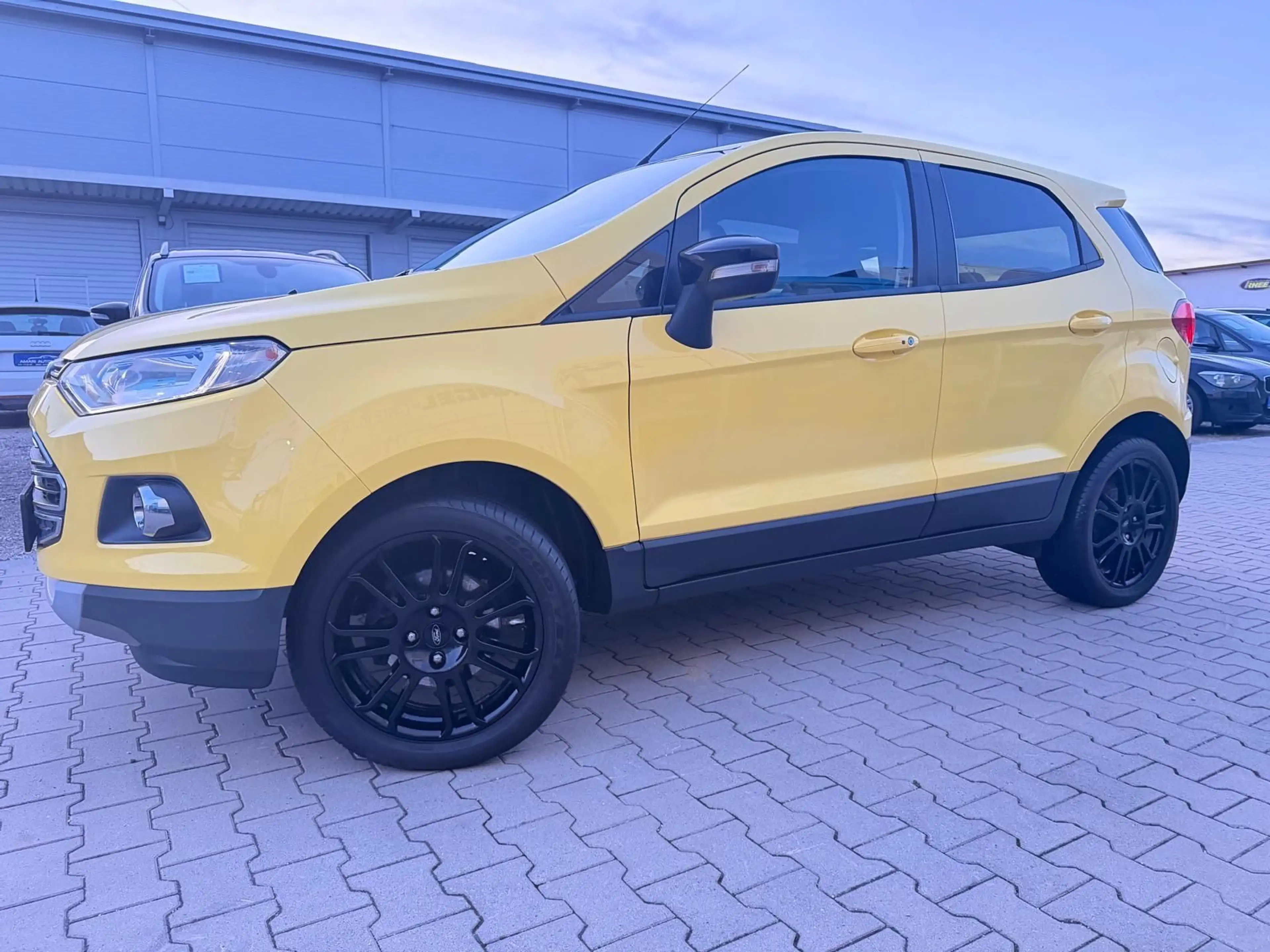 Ford EcoSport Titanium*Teilleder*MFL*BT*SH*Tüv Neu* — photo 3