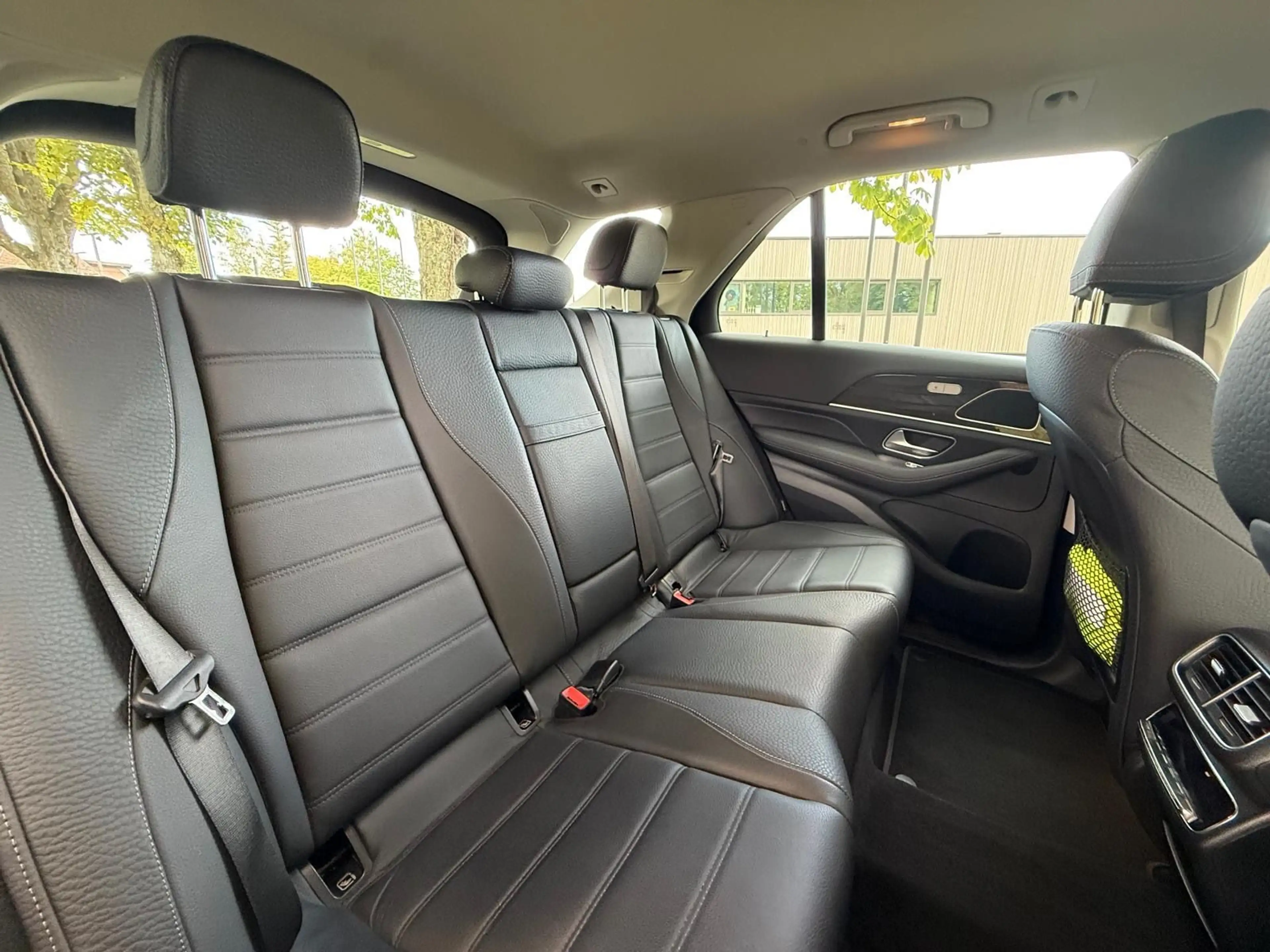 Mercedes-Benz GLE 350 d — photo 13