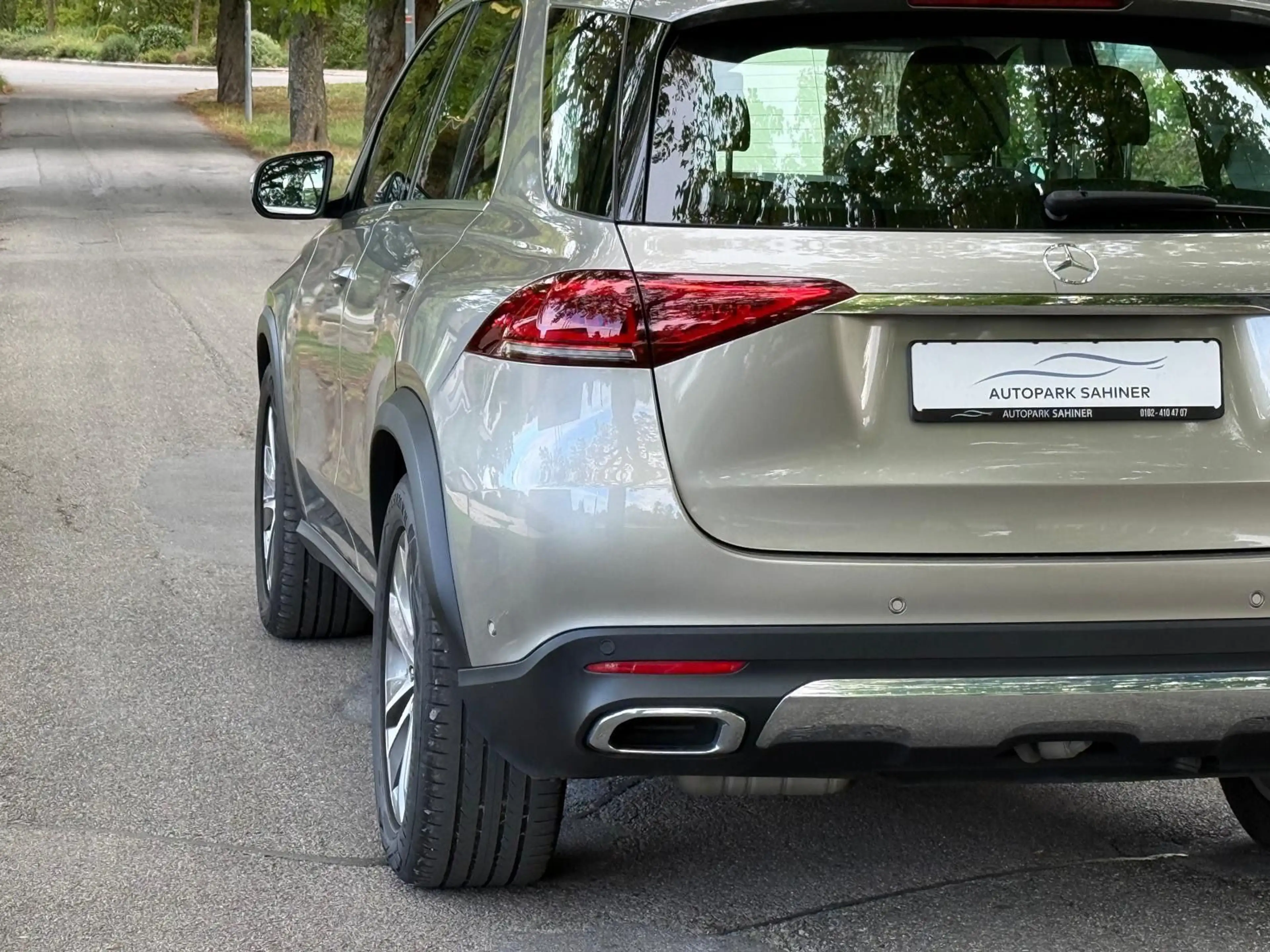 Mercedes-Benz GLE 350 d — photo 8