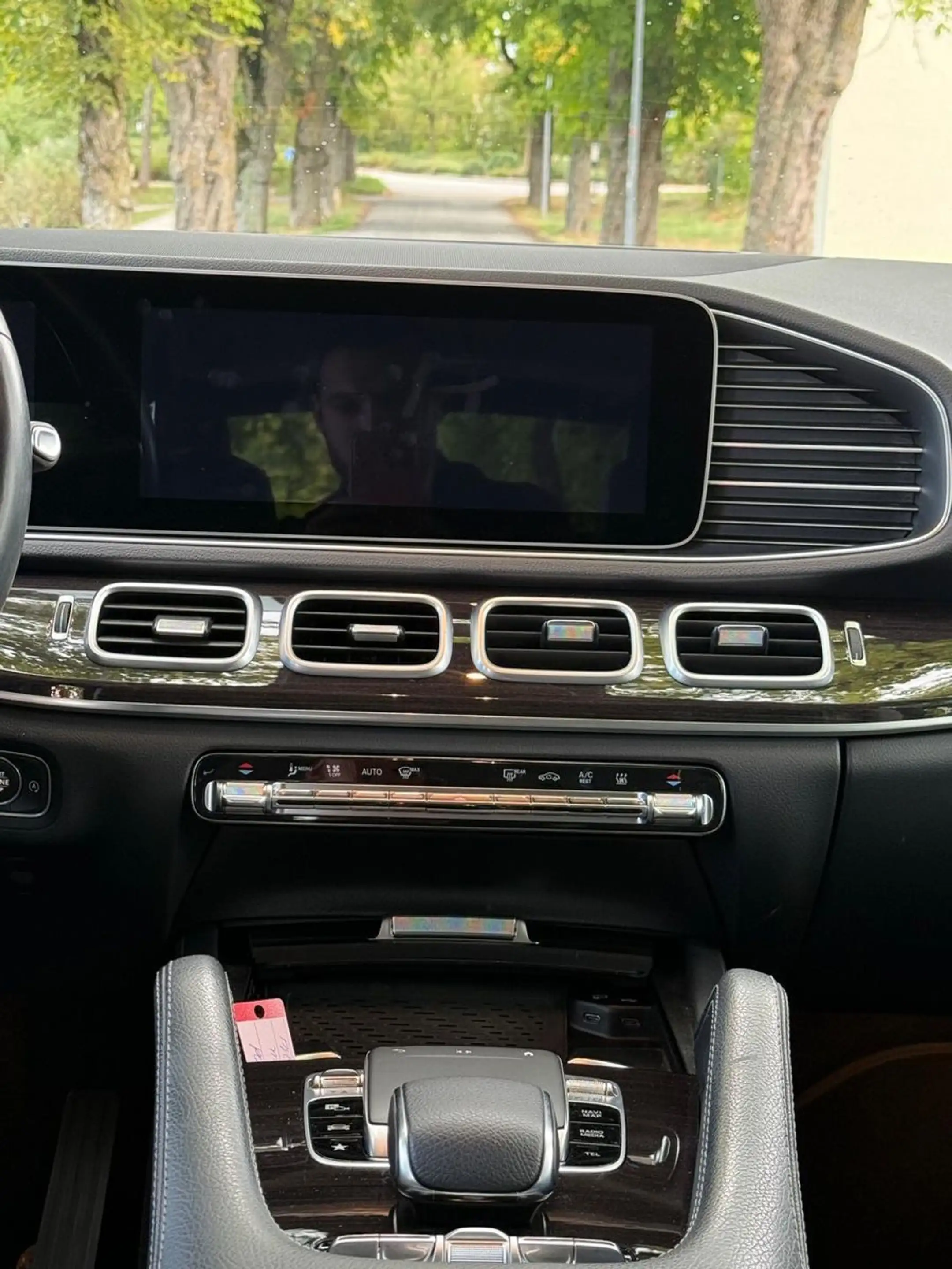 Mercedes-Benz GLE 350 d — photo 15