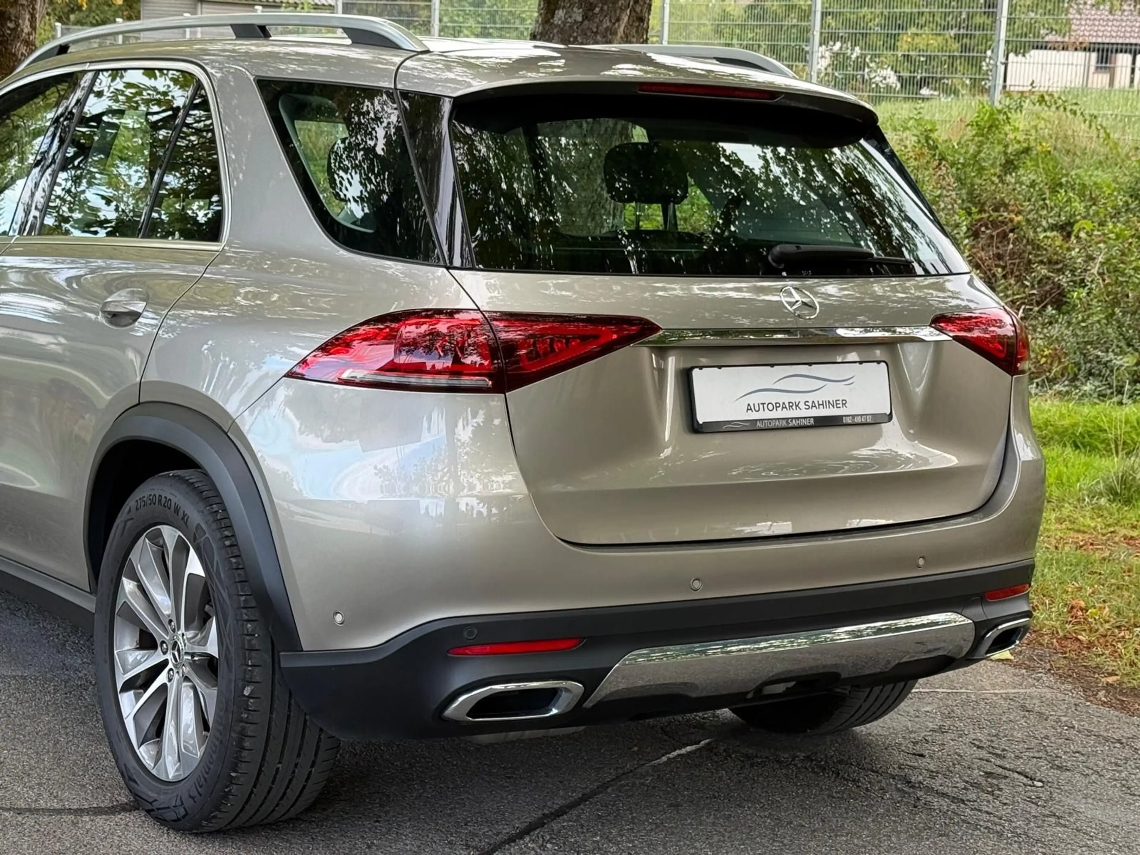 Mercedes-Benz GLE 350 d — photo 9