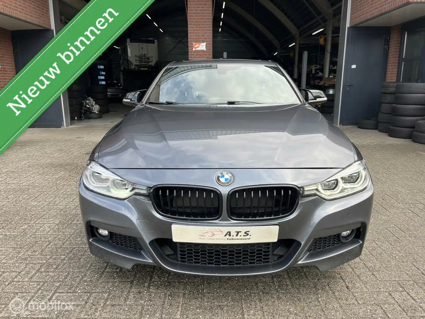 BMW 330 3-serie 330i xDrive High Executive M-PAKKET*SCHUIF Grijs - 2