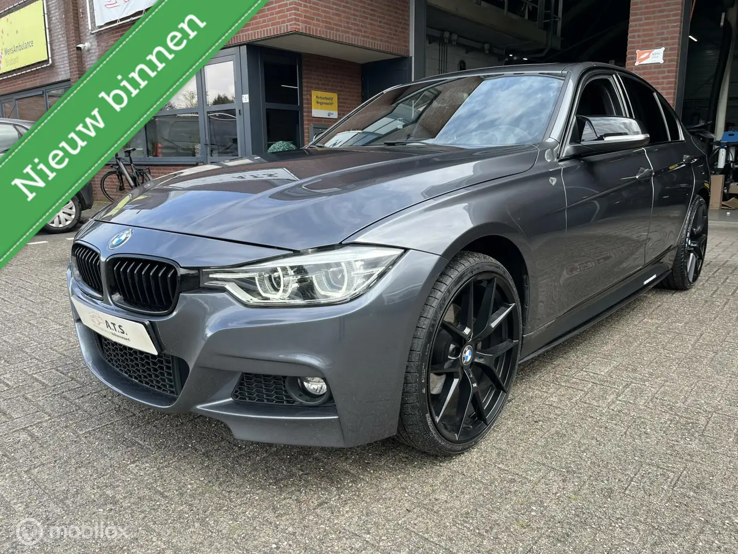 BMW 330 3-serie 330i xDrive High Executive M-PAKKET*SCHUIF Grijs - 1