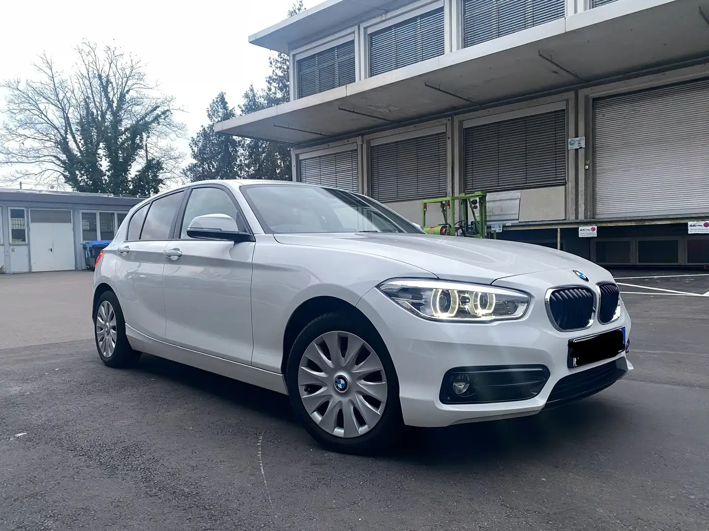 BMW 118 118i Aut. Weiß - 1