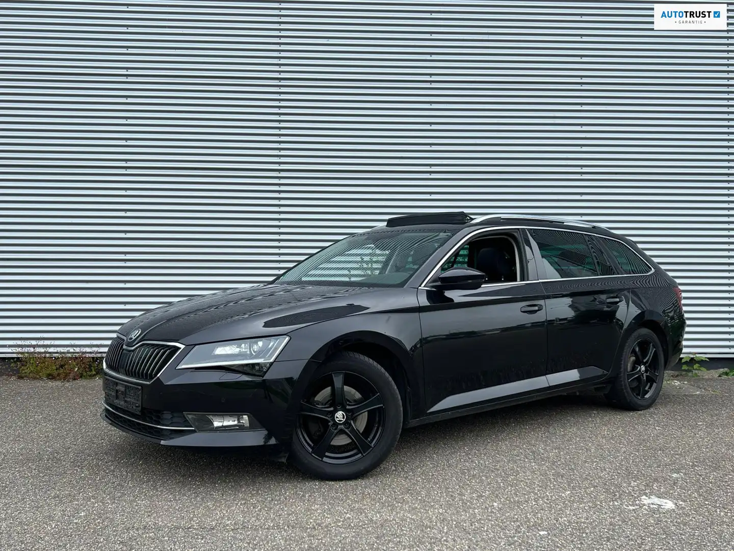 Skoda Superb Combi 2.0 TDI Style Business / ACC / Navi / Led / - 1