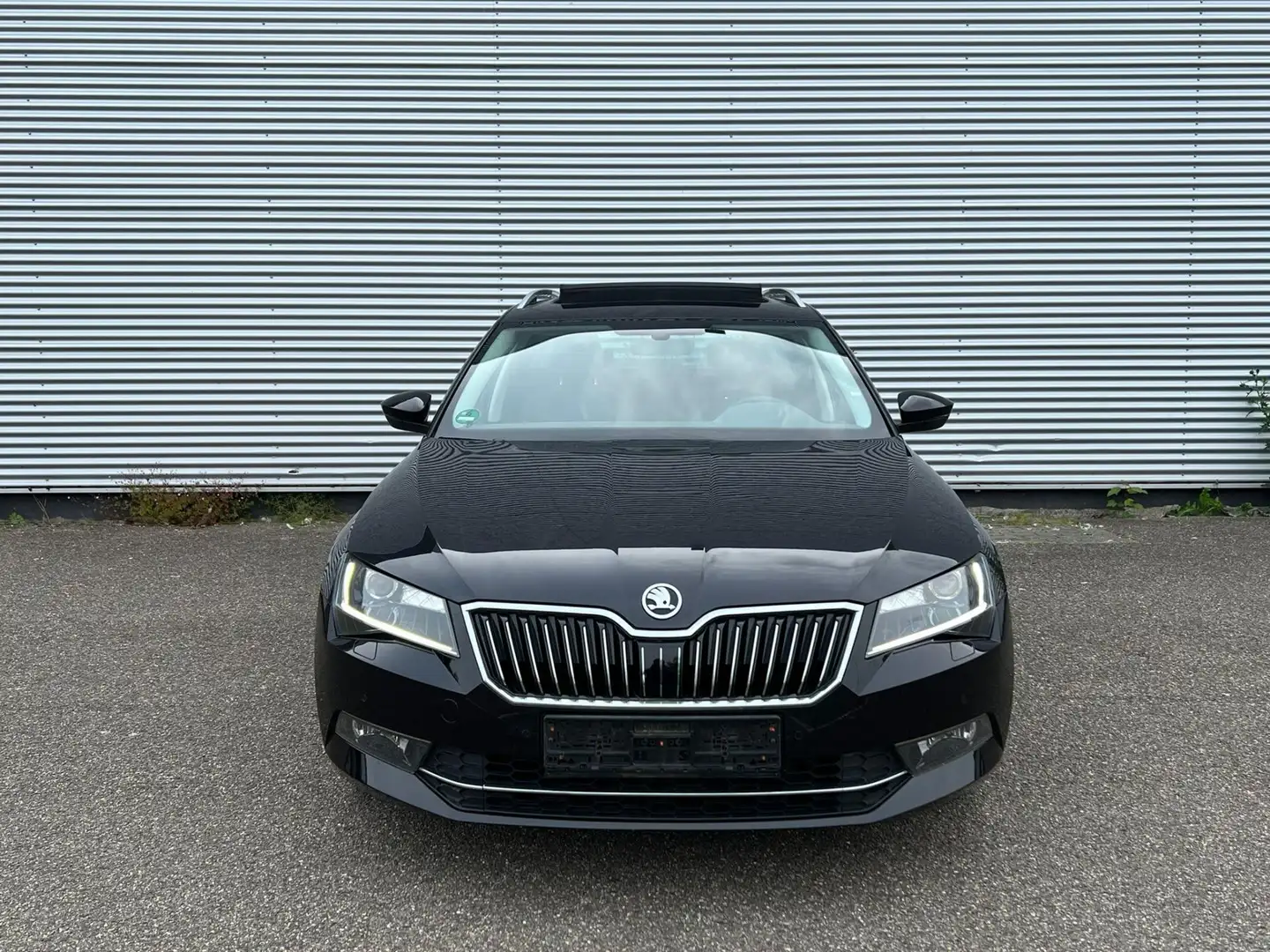 Skoda Superb Combi 2.0 TDI Style Business / ACC / Navi / Led / - 2