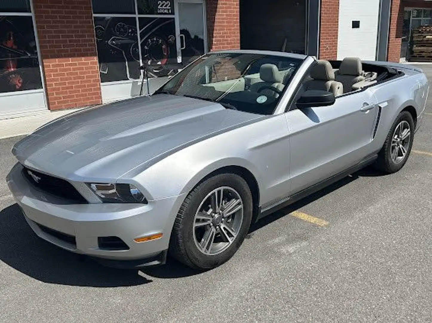 Ford Mustang 3,7L V6 305 BVA CUIR - 1