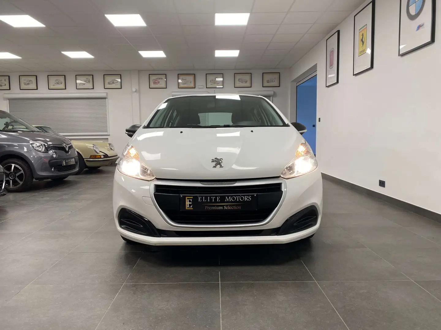 Peugeot 208 208 1.2i  Like S / 1erMAIN/ CLIM / Silber - 2