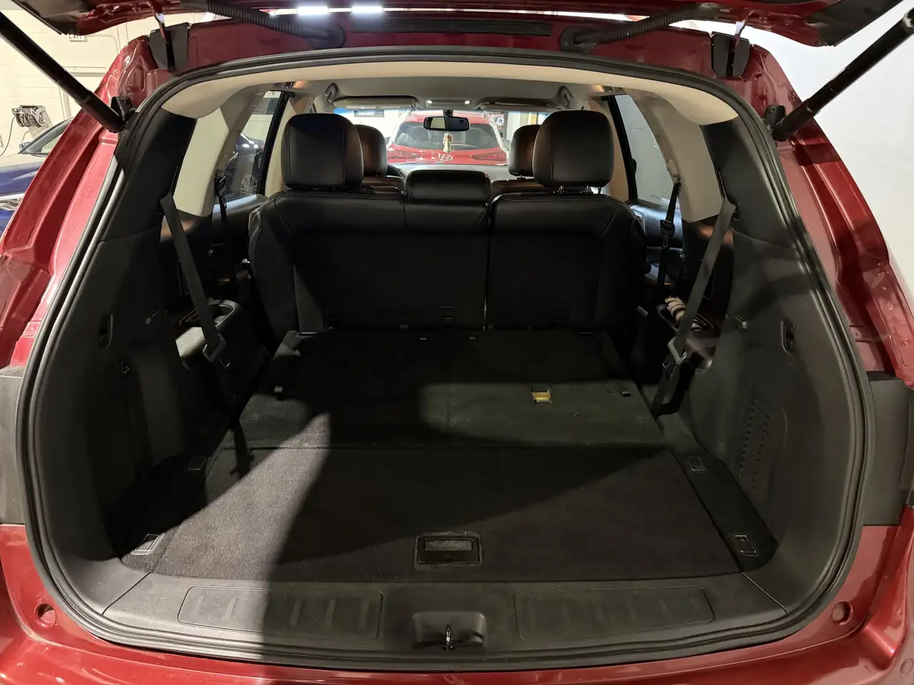 Nissan Pathfinder снимка Nissan Pathfinder