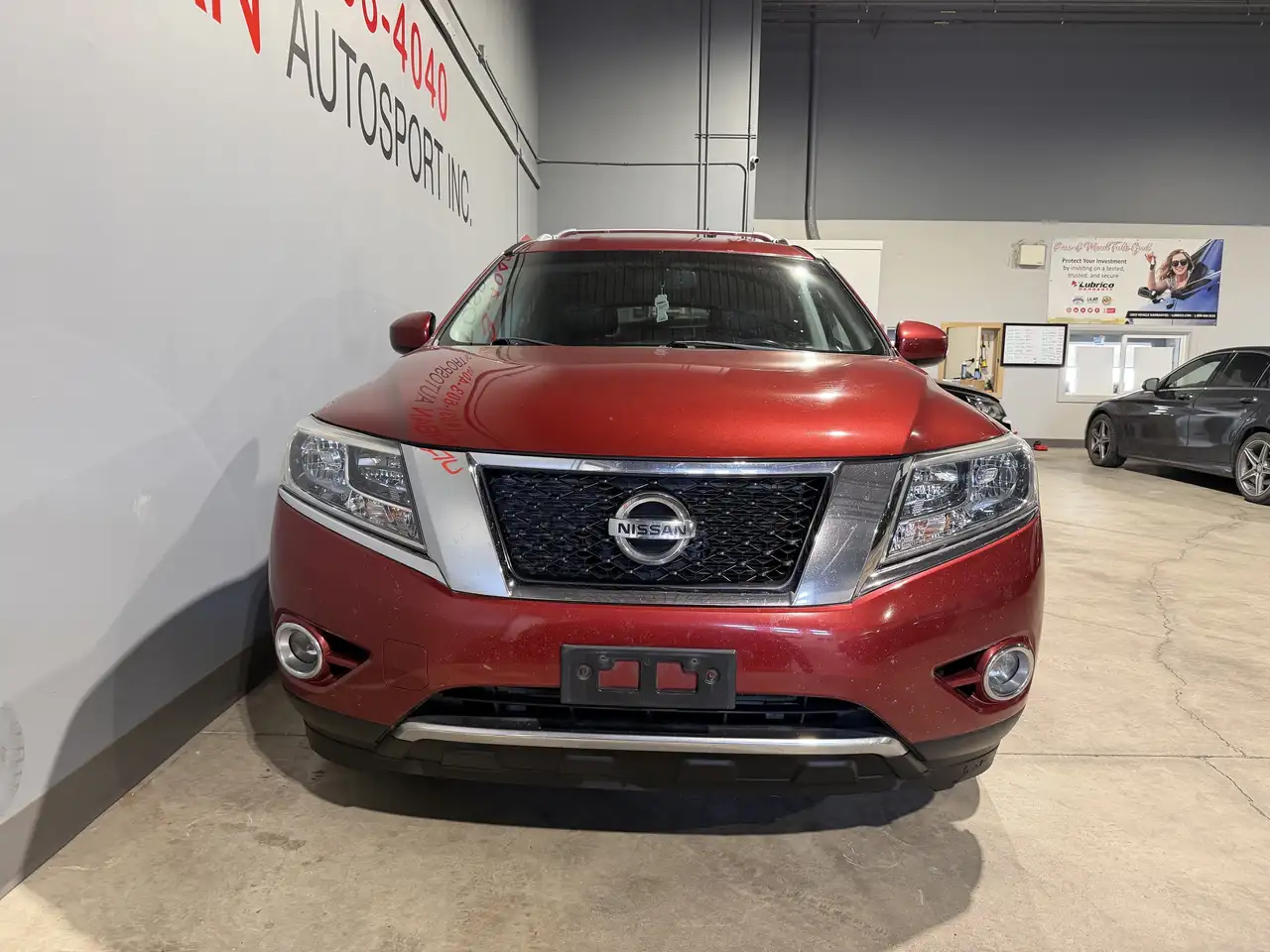 Nissan Pathfinder снимка Nissan Pathfinder