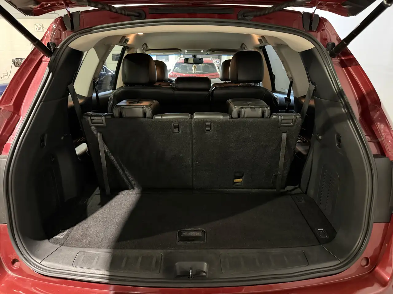 Nissan Pathfinder снимка Nissan Pathfinder
