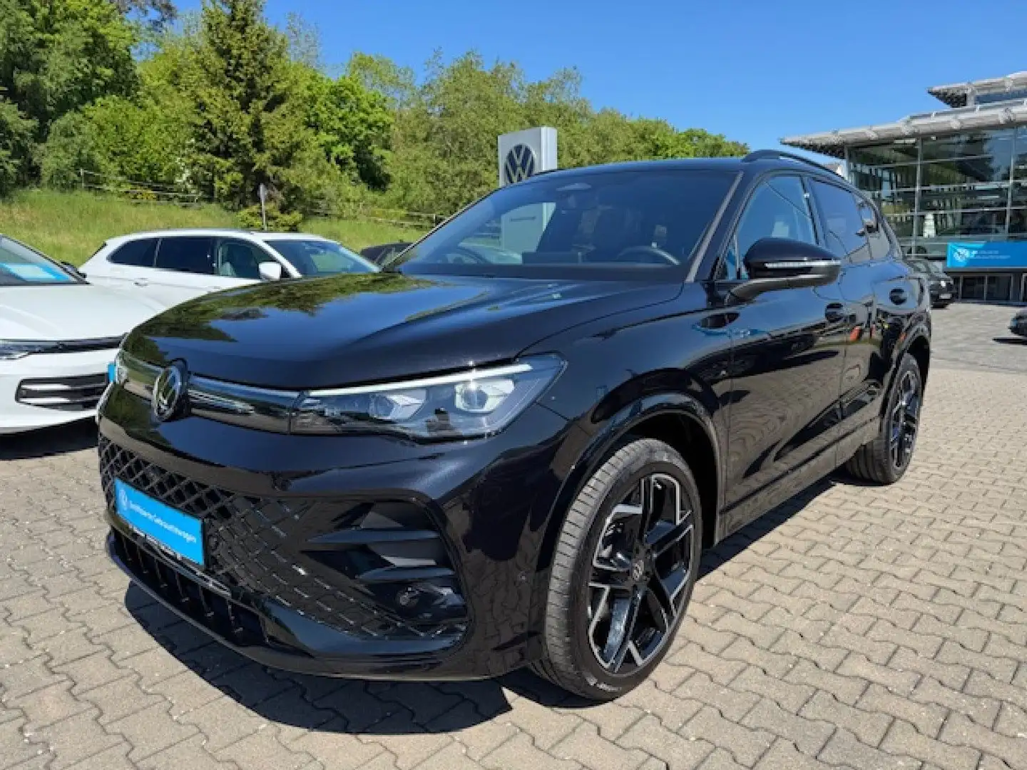 Volkswagen Tiguan R-Line 2.0 l TDI SCR 4MOTION 142 kW (193 Schwarz - 2