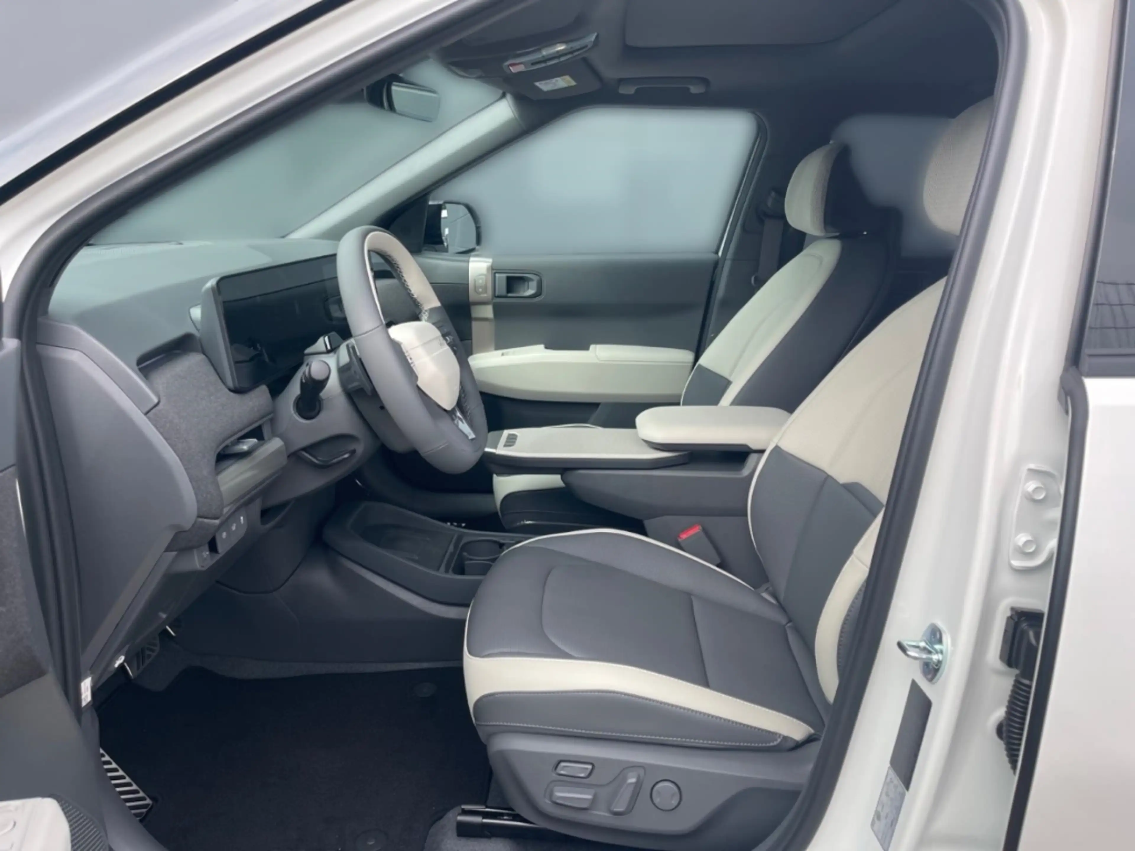 Kia EV3 81.4 GT-Line P9-11 Glasdach HUD Navi Leder Soundsy — photo 7