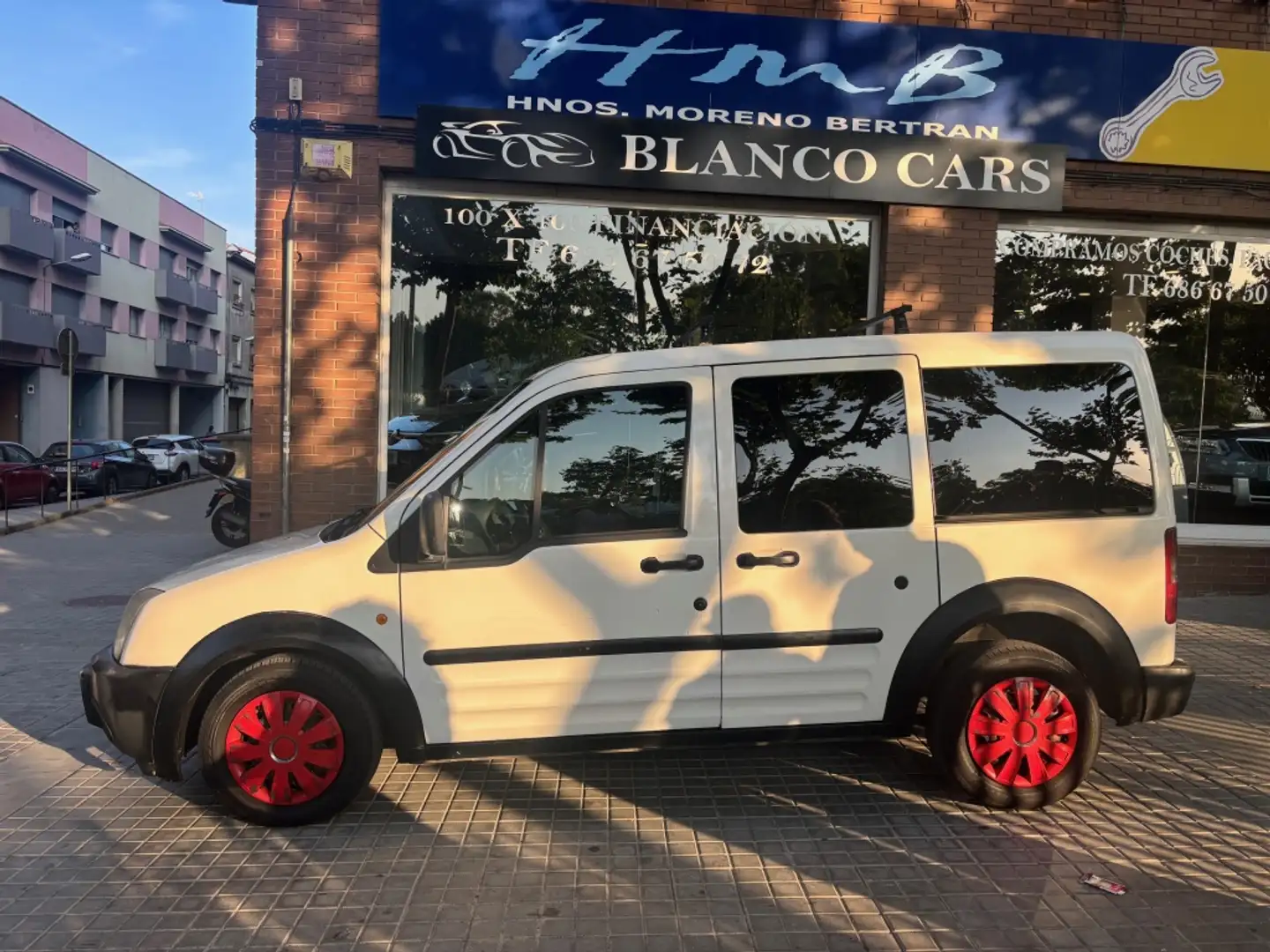 Ford Transit Connect FT Tourneo 230 L Blanco - 1