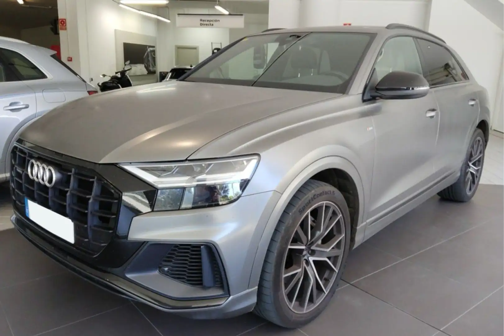 Audi Q8 50 TDI Black line quattro tiptronic Grau - 2