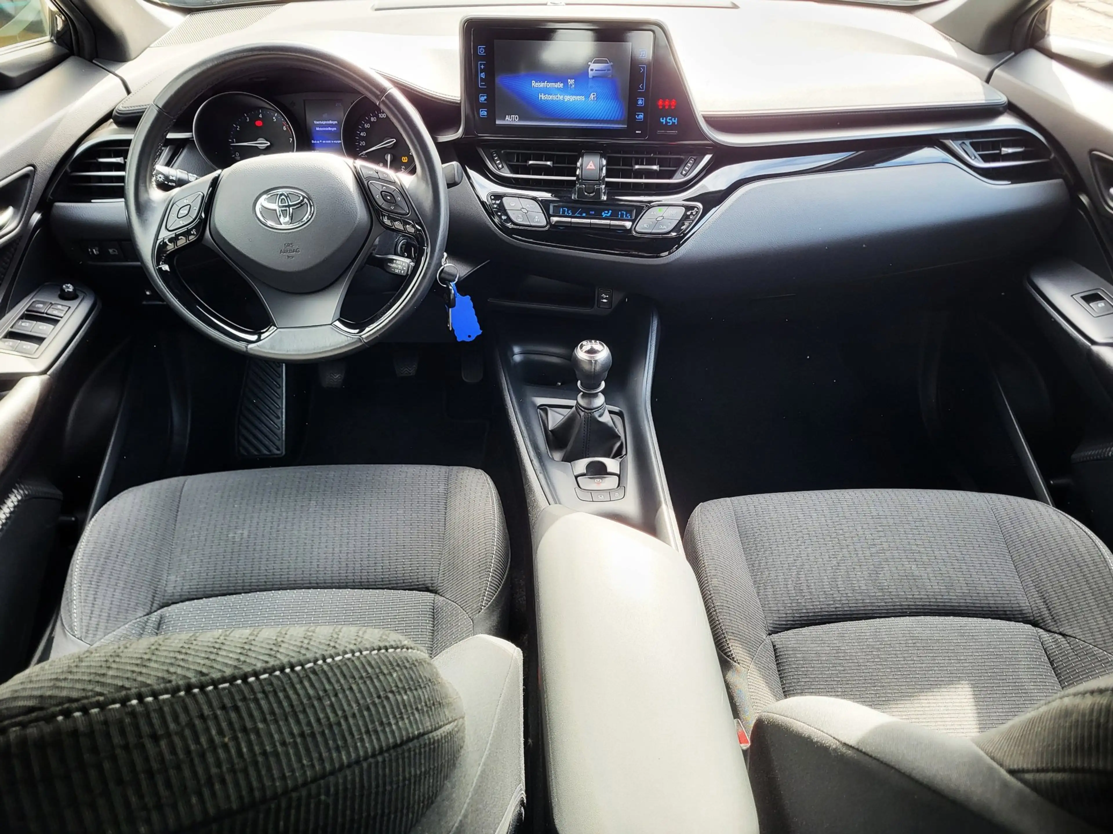 Toyota C-HR 1.2 Comfort / Cruise Control / Stoelverwarming / C — photo 11