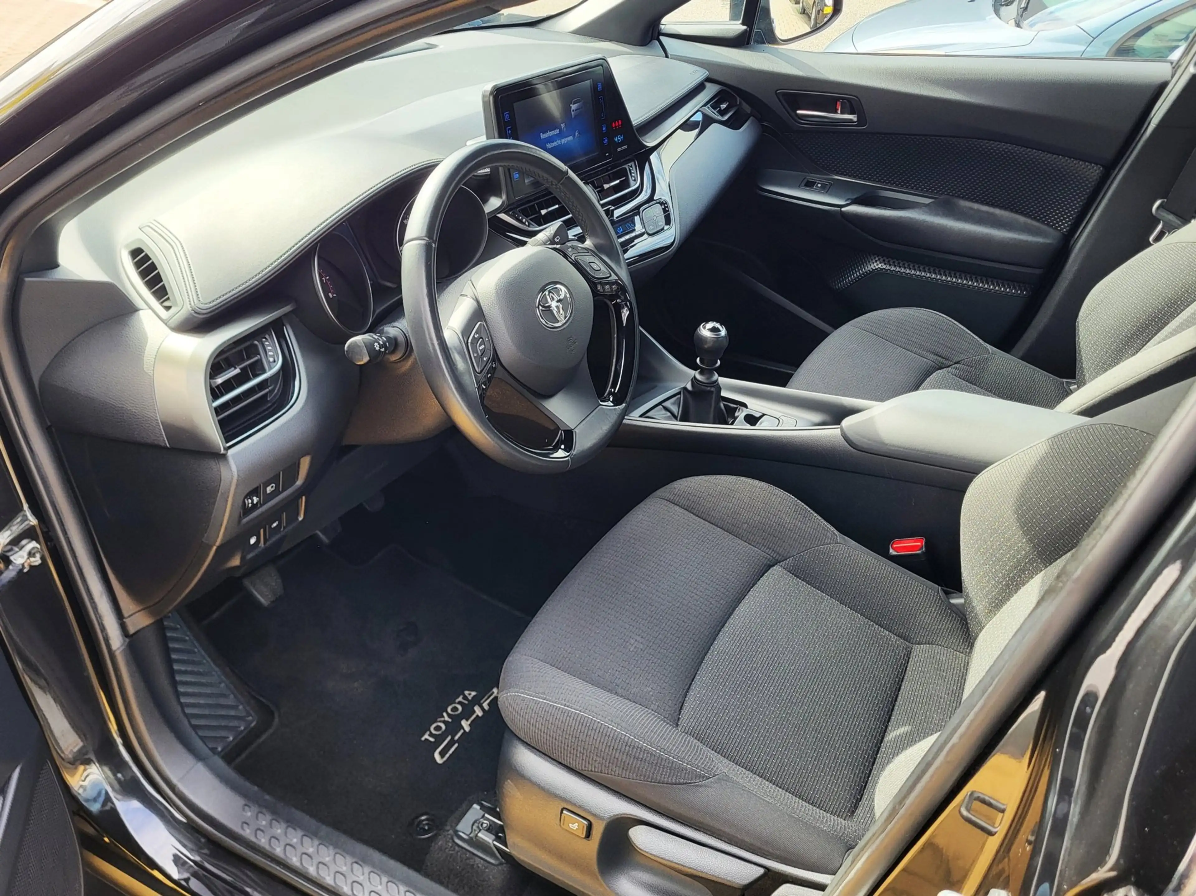 Toyota C-HR 1.2 Comfort / Cruise Control / Stoelverwarming / C — photo 8