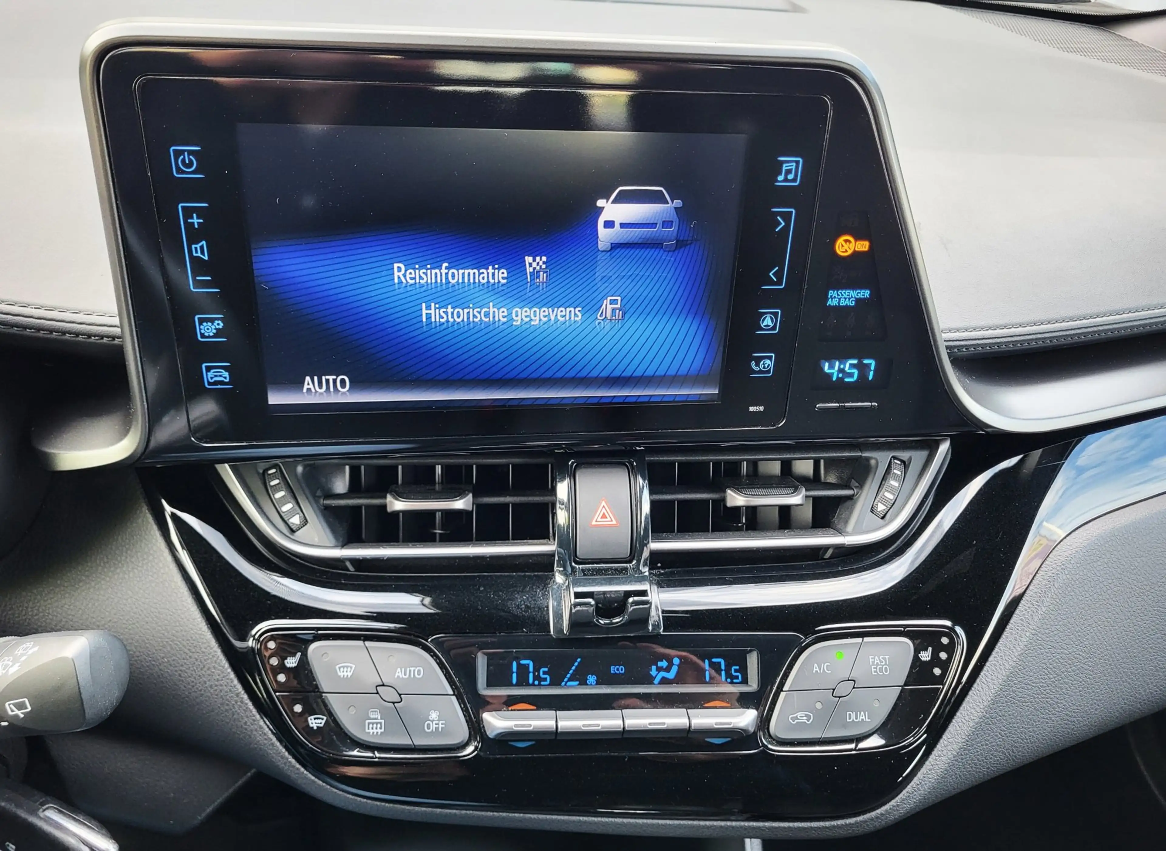 Toyota C-HR 1.2 Comfort / Cruise Control / Stoelverwarming / C — photo 19