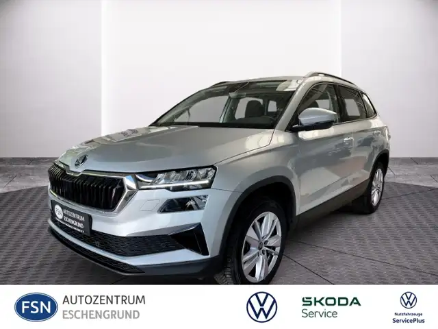 Skoda Karoq 1.5 TSI DSG SELECTION NAVI LED KAMERA GJR