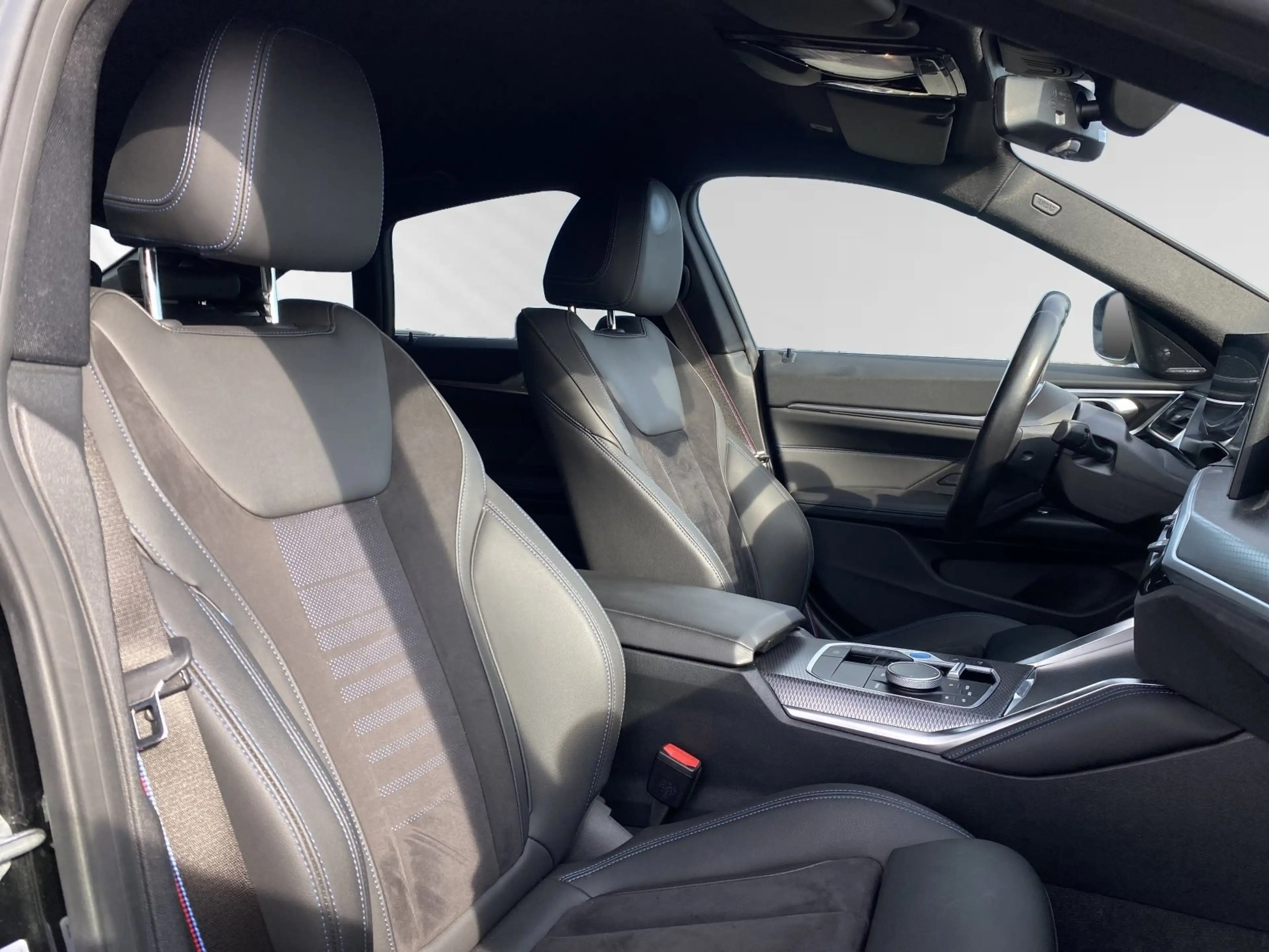 BMW i4 eDrive35 Gran Coupé MSport Pro PA HiFi LCProf — photo 11