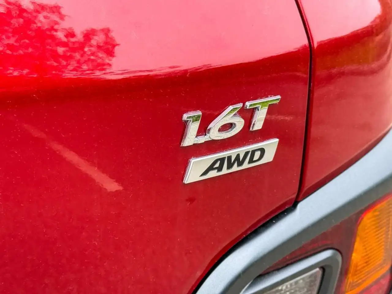 Hyundai KONA снимка Hyundai KONA