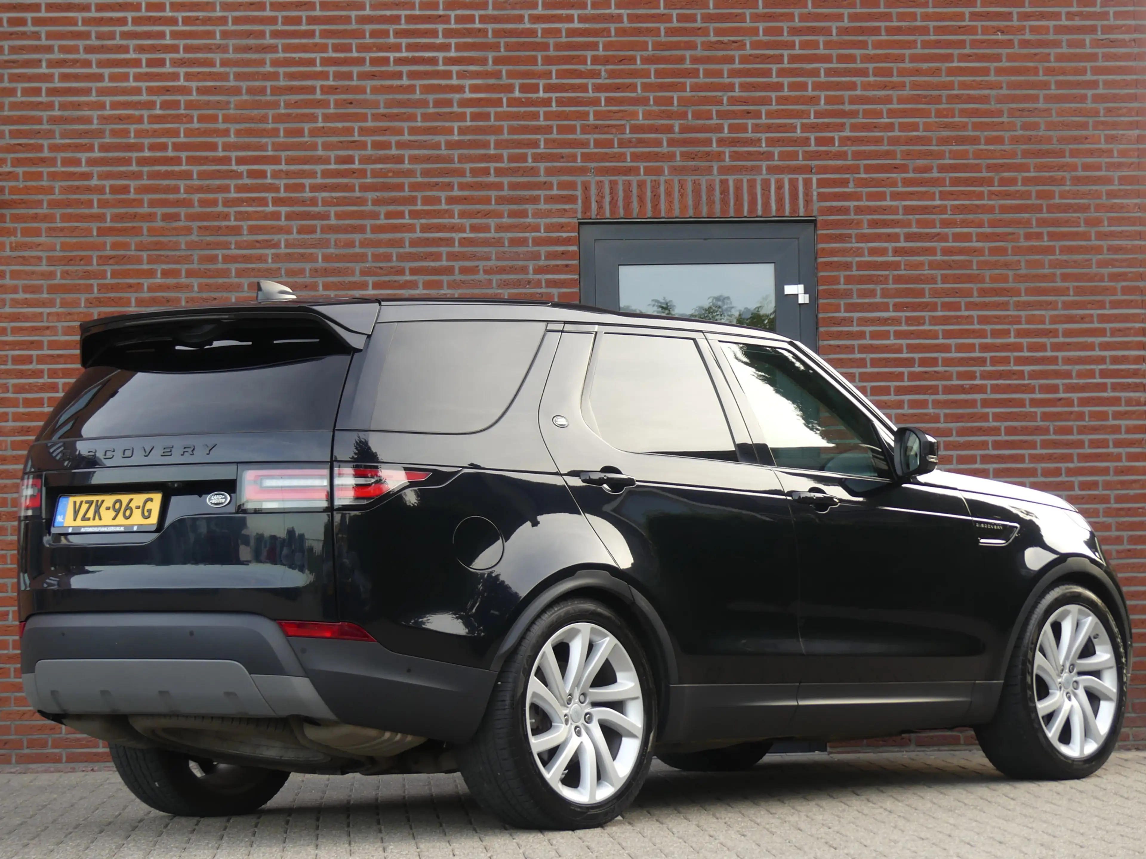 Land Rover Discovery 3.0 TD6 HSE Grijs kenteken Luchtvering/Panoramadak — photo 4