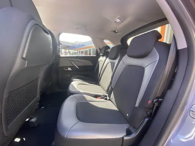 Citroen C4 Picasso view 6